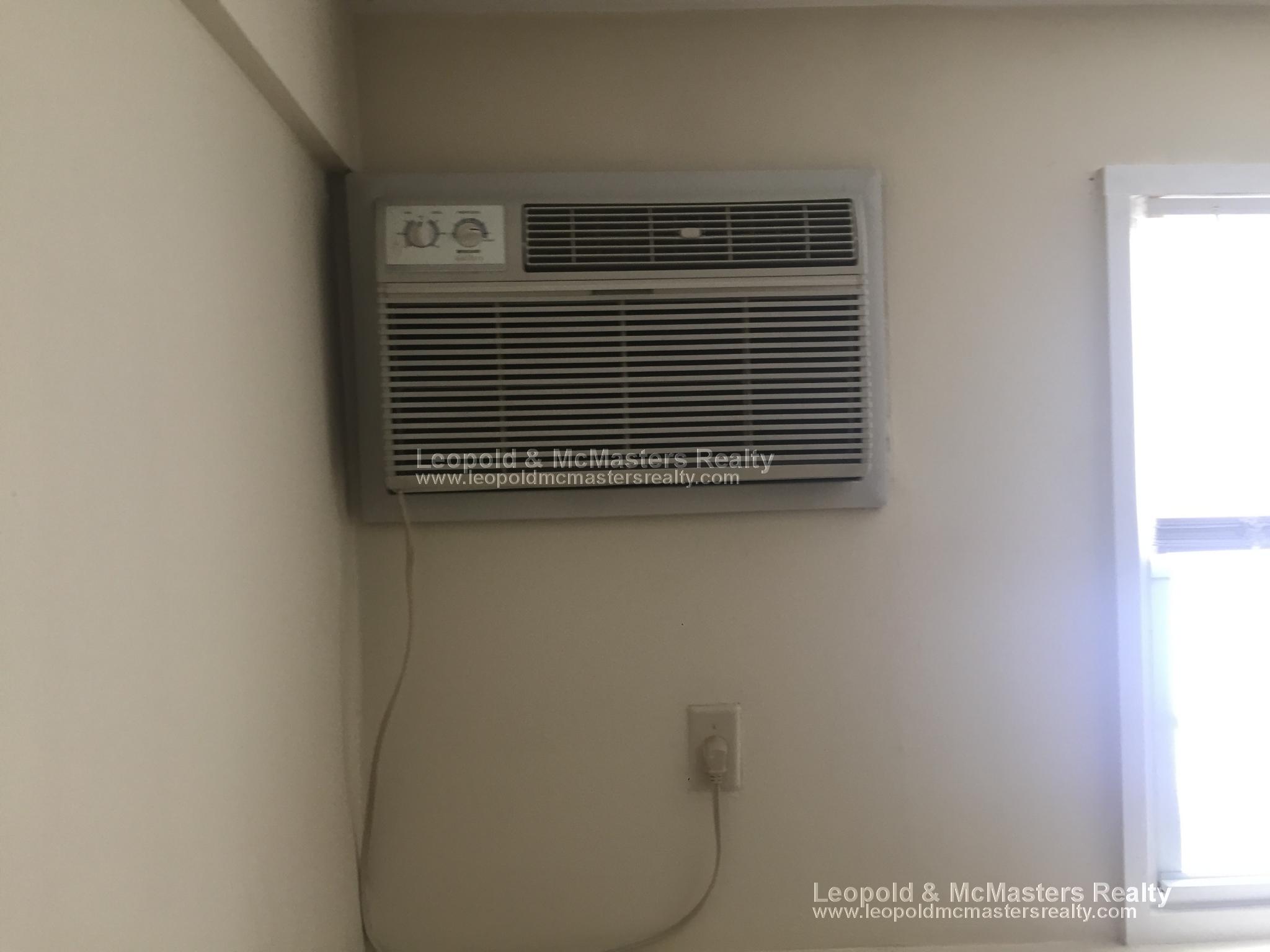 39 Dinan Dr, Gardner