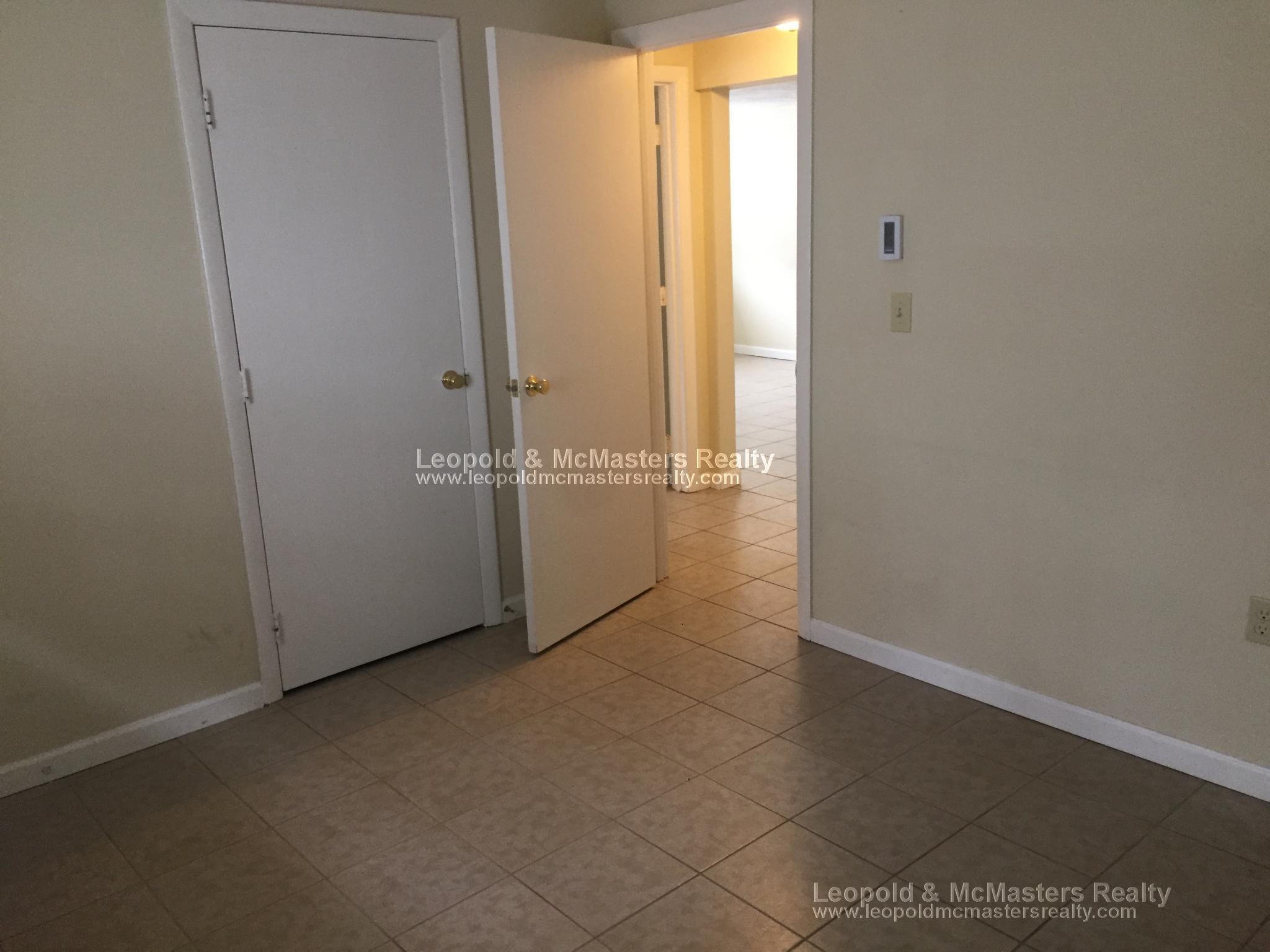 39 Dinan Dr, Gardner