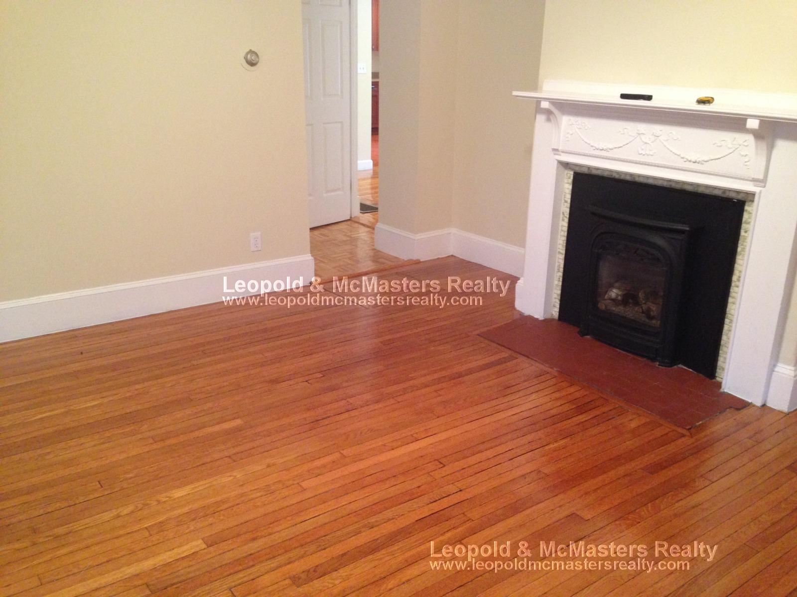 62 Maple St, Hyde Park