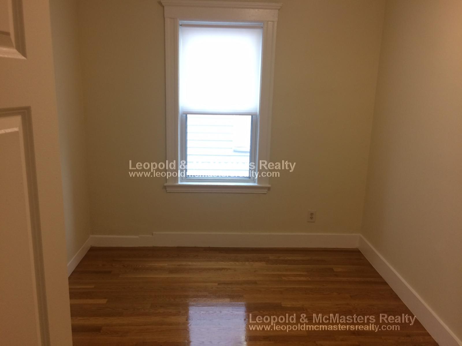 19 Roseclair St, Dorchester