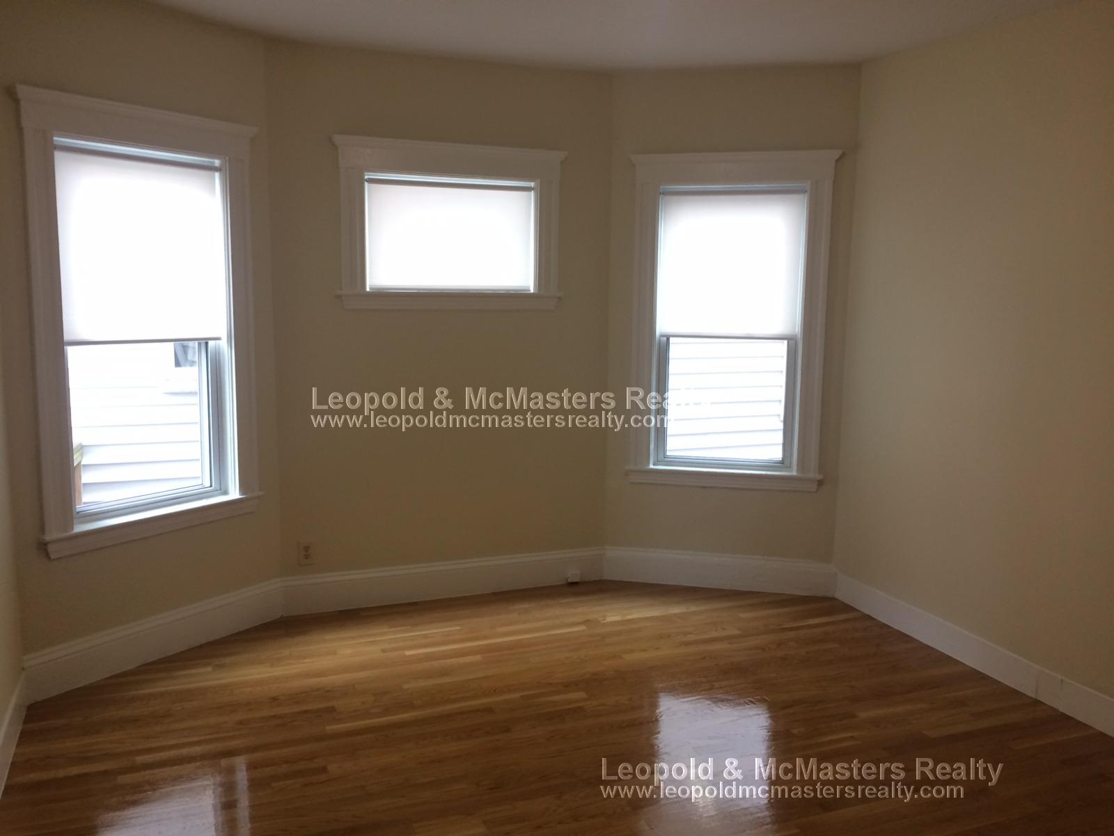 19 Roseclair St, Dorchester