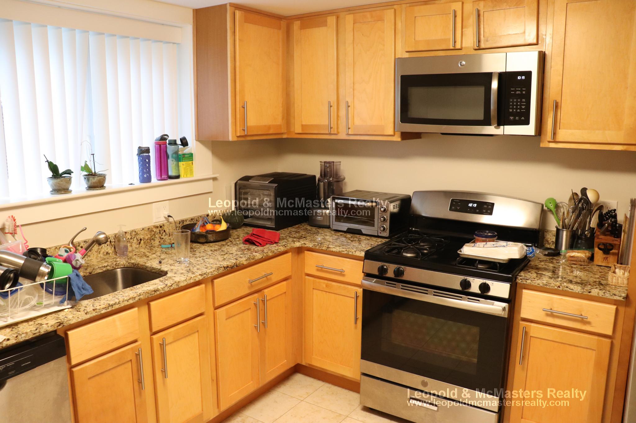 16 Short St, Corey Hill