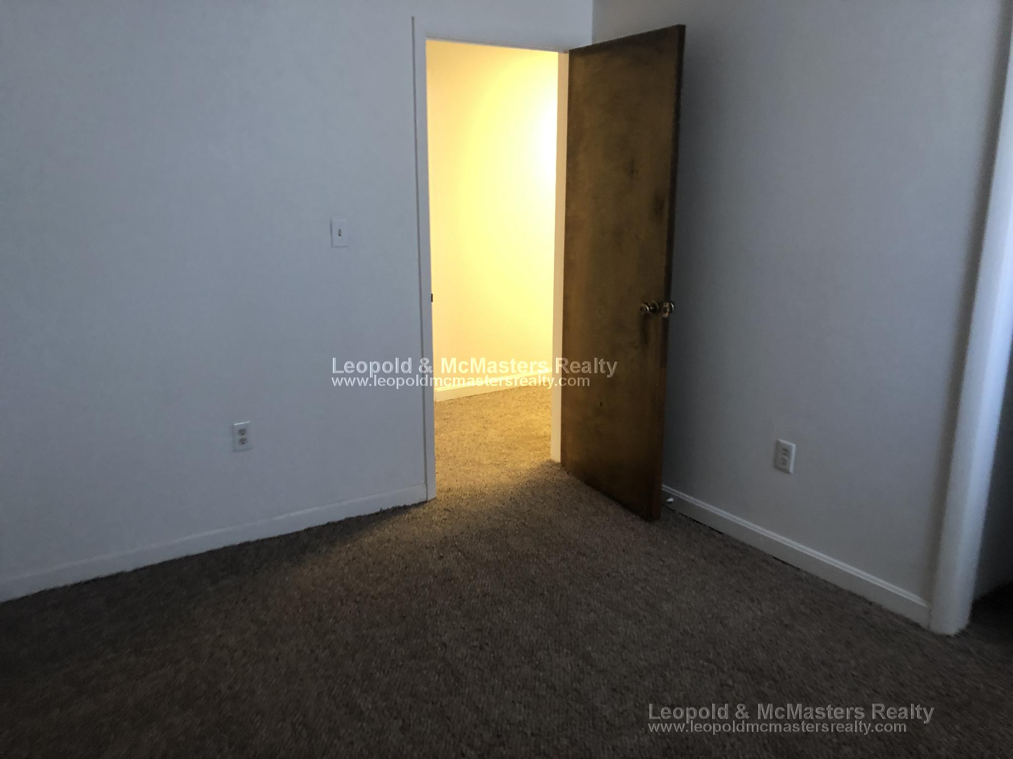 34 Medfield St, Fenway