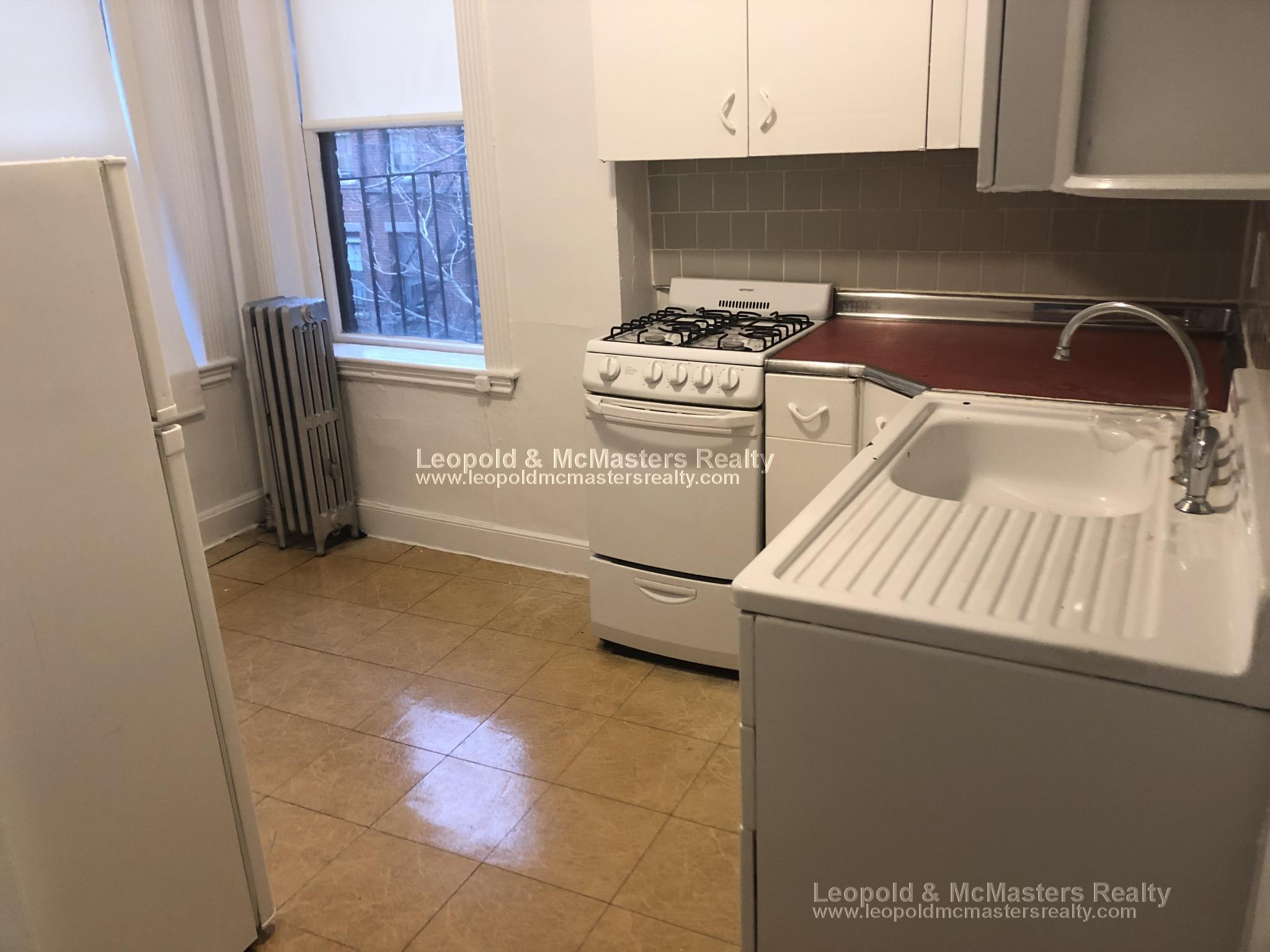 28 Grove St, Beacon Hill