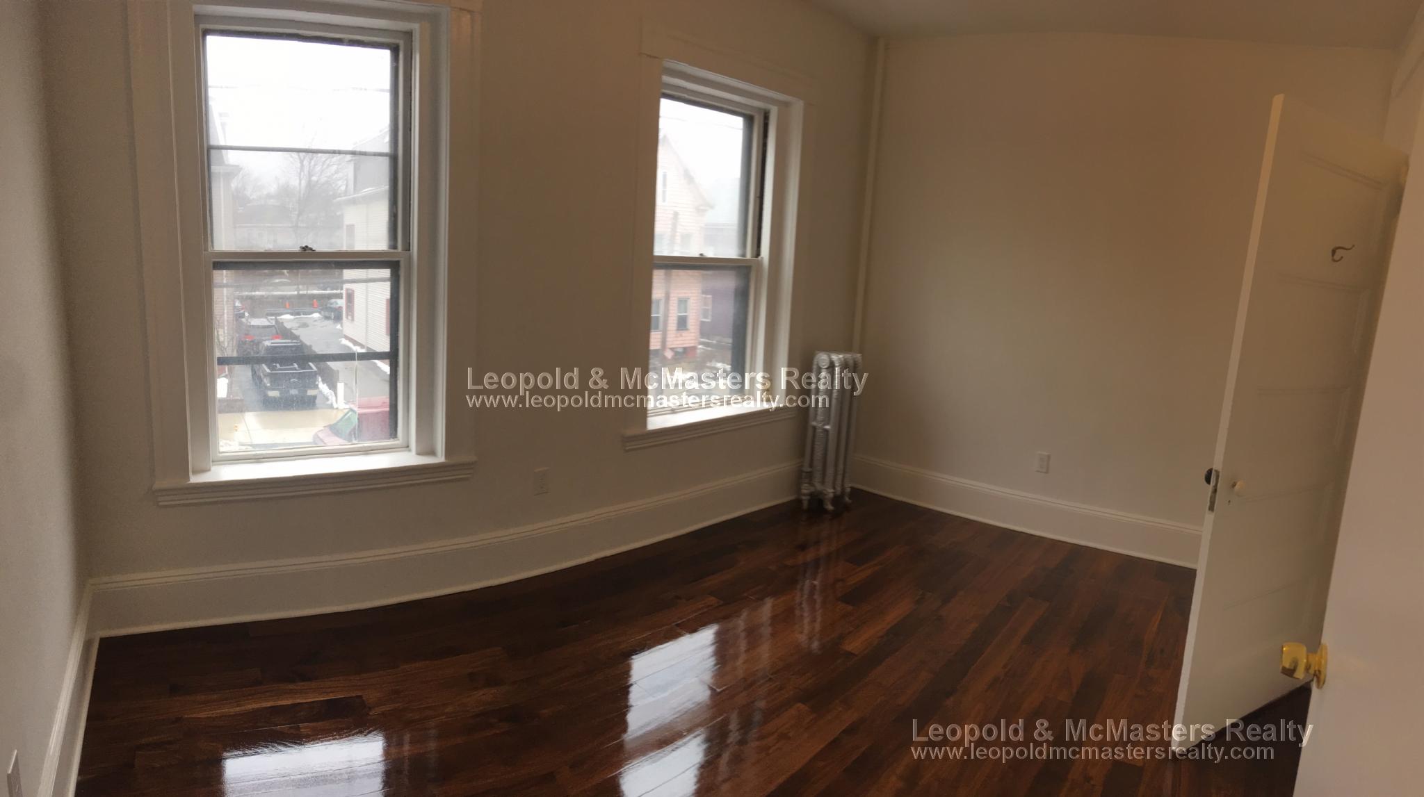 360 Beacon St, East Somerville