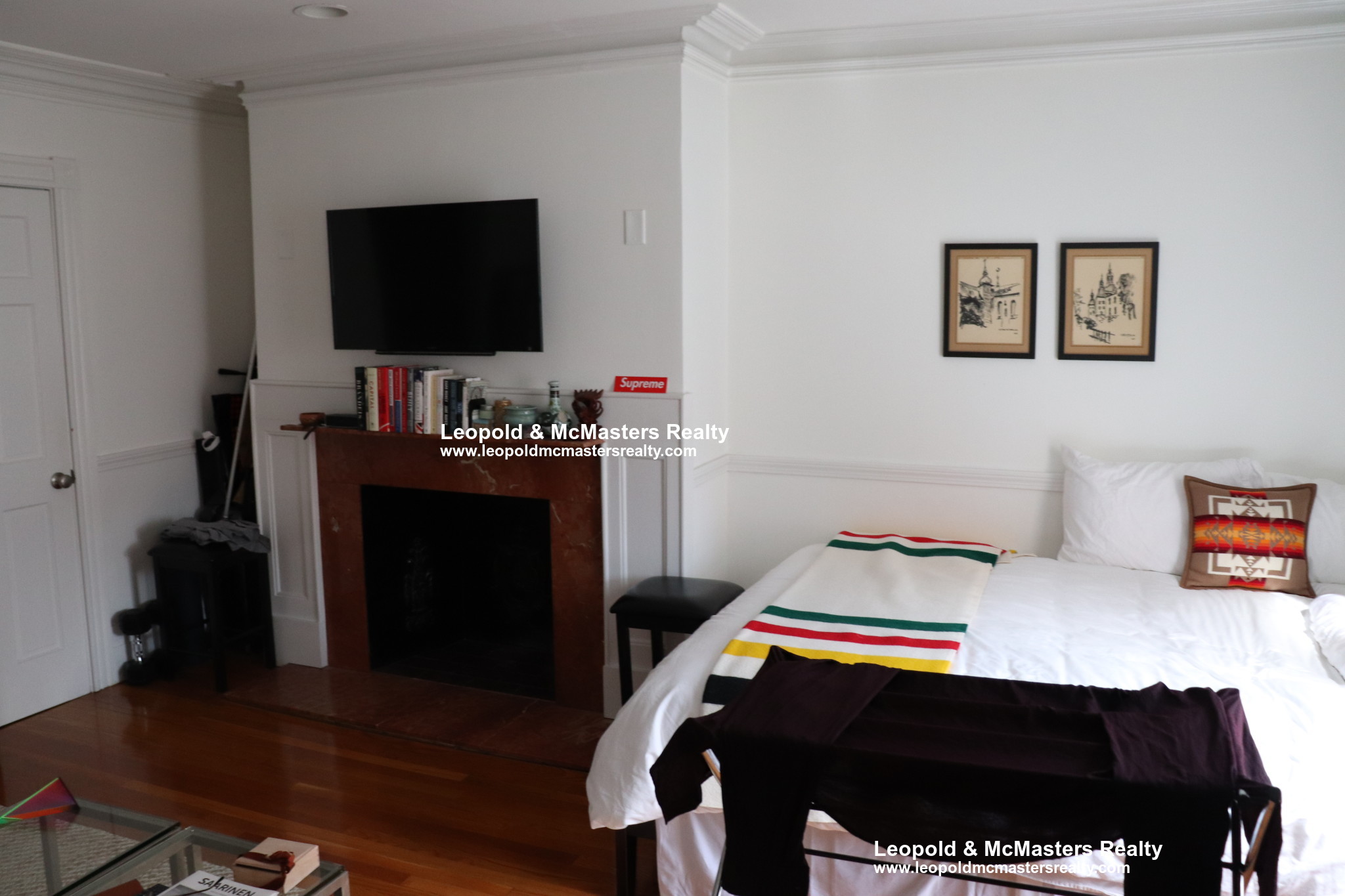 254 Newbury St, Back Bay