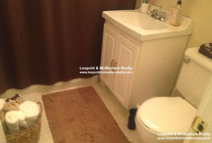 1119 Commonwealth Ave, Allston