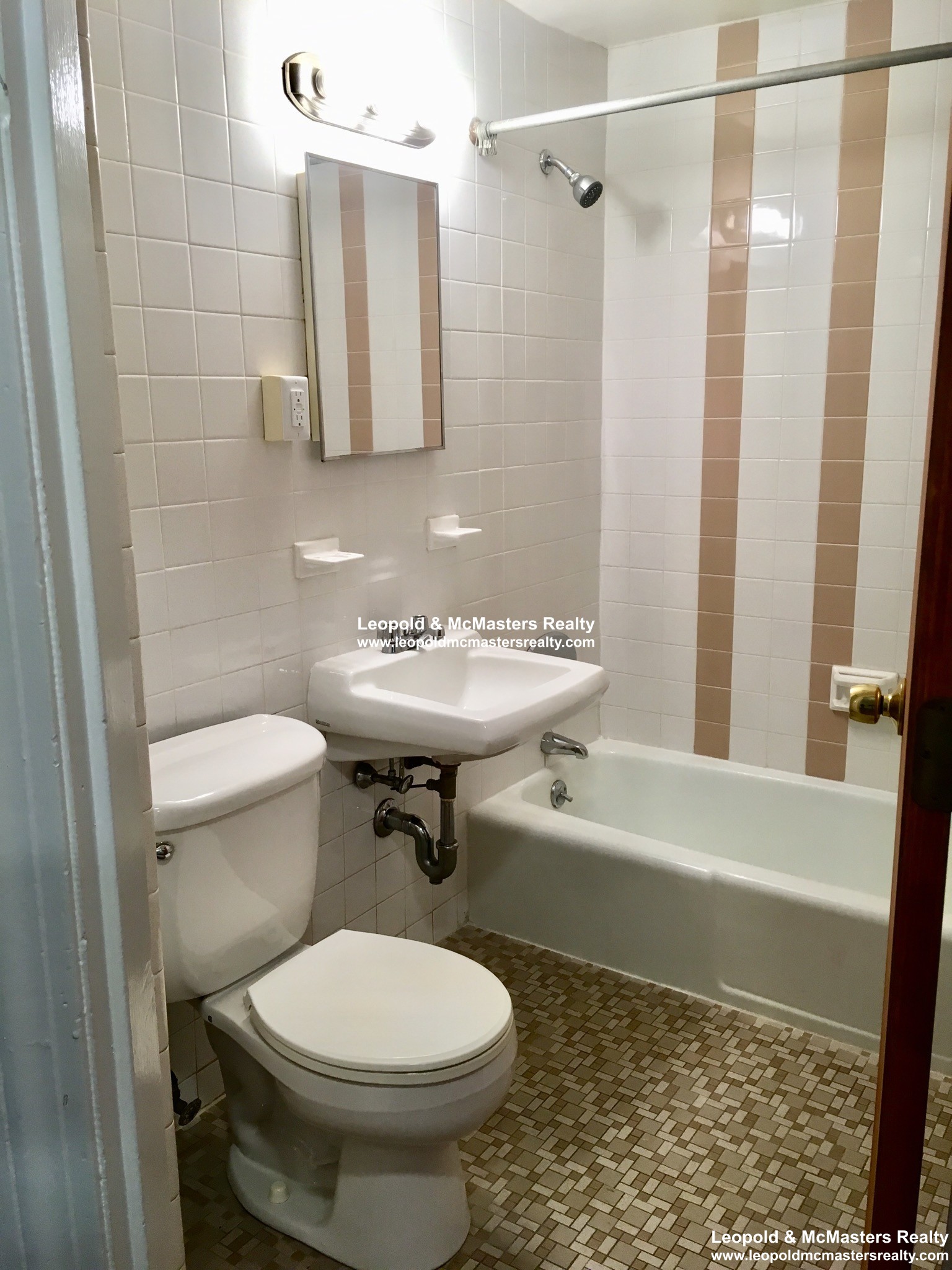 62 South Huntington Ave, Mission Hill