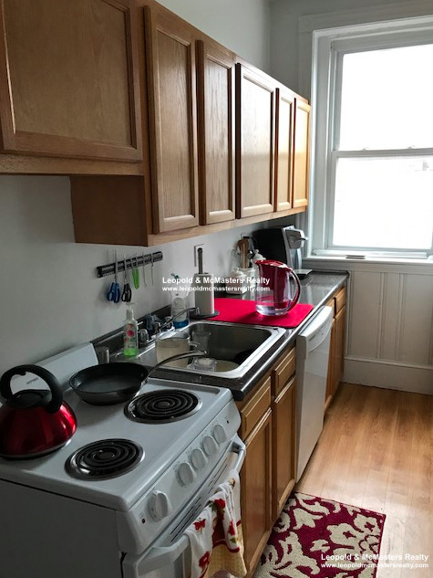 1589 Beacon St, Coolidge Corner