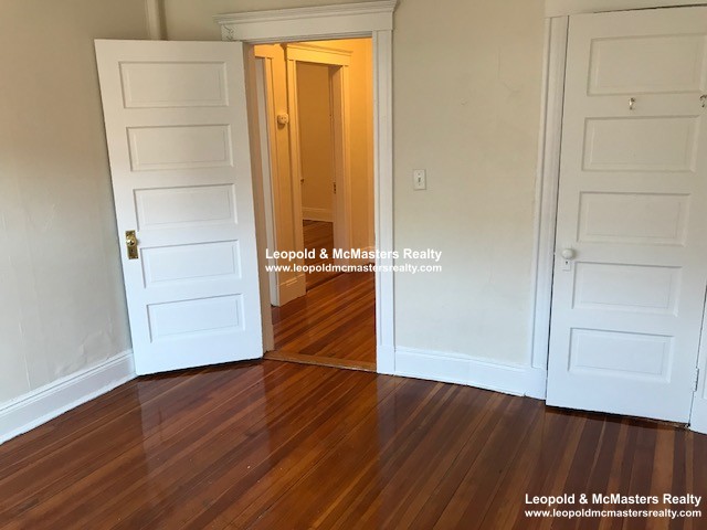 15 Mount Hood Rd, Brighton