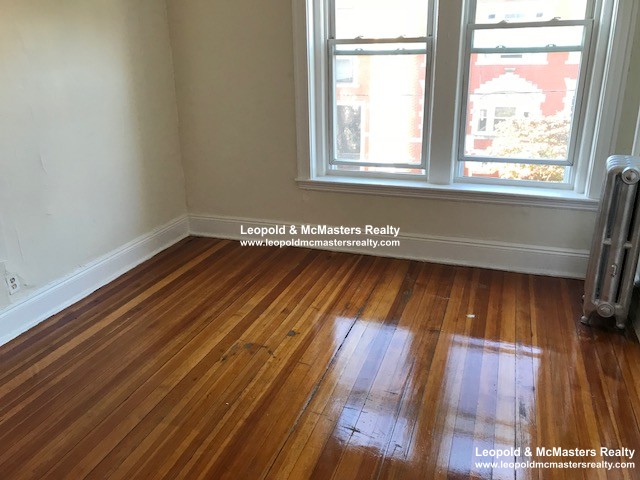 15 Mount Hood Rd, Brighton