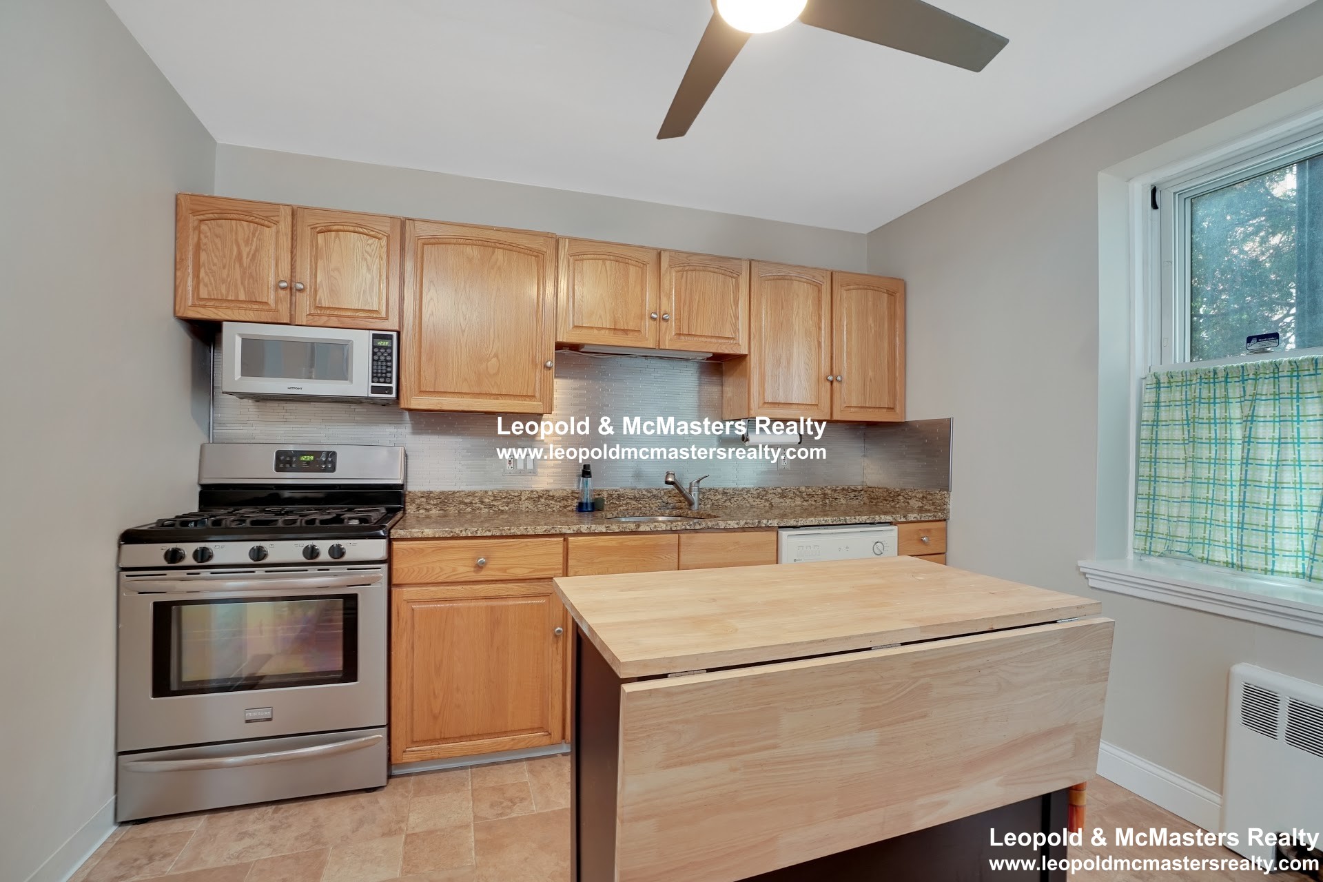 145 Farragut Rd, South Boston