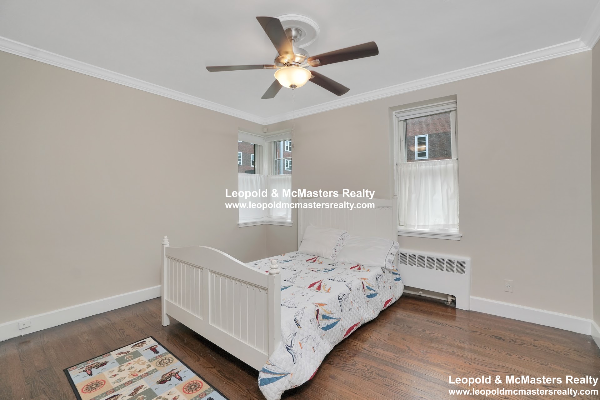 145 Farragut Rd, South Boston