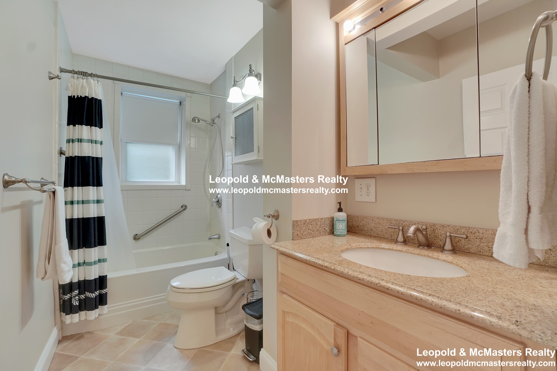 145 Farragut Rd, South Boston