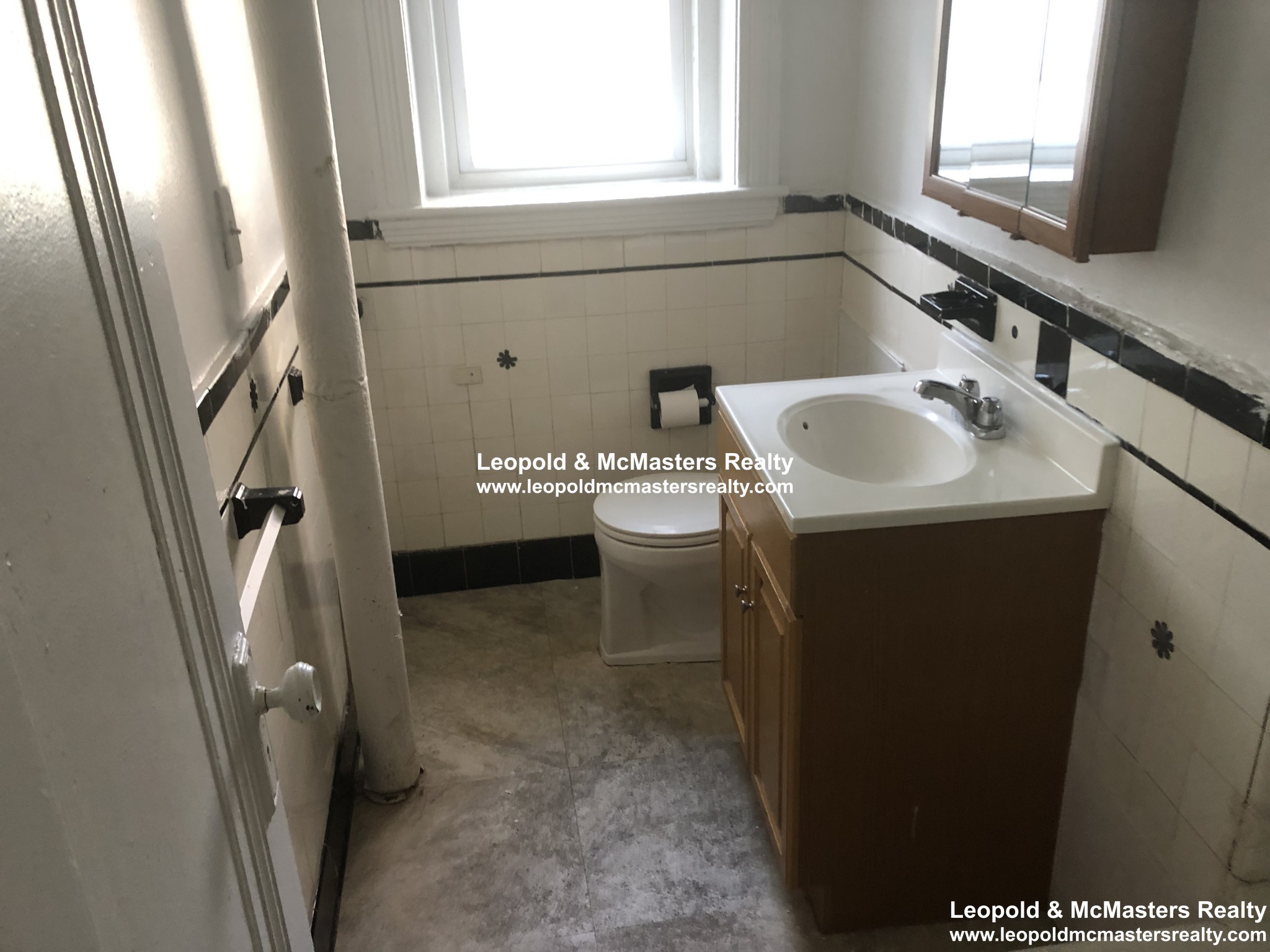 1810 Commonwealth Ave, Brighton