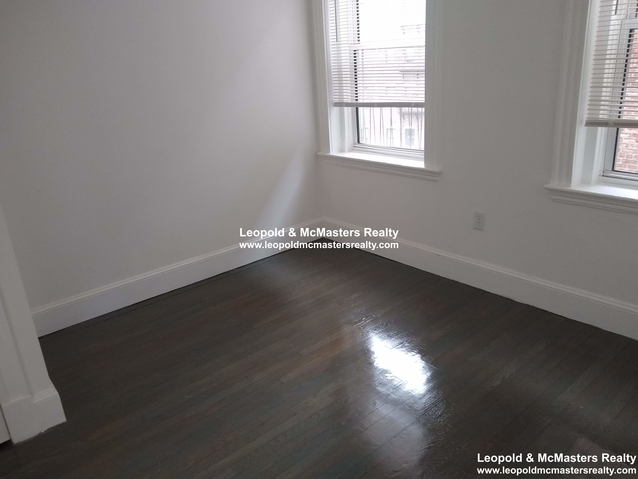 102 Queensberry St, Fenway