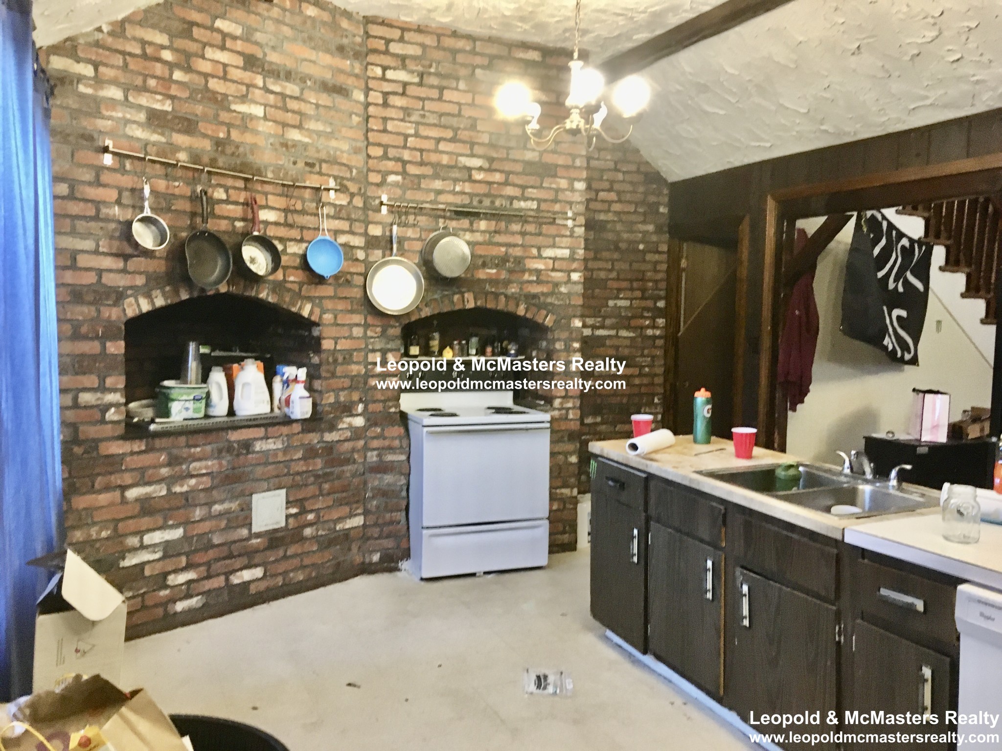 21 Linden St, Allston