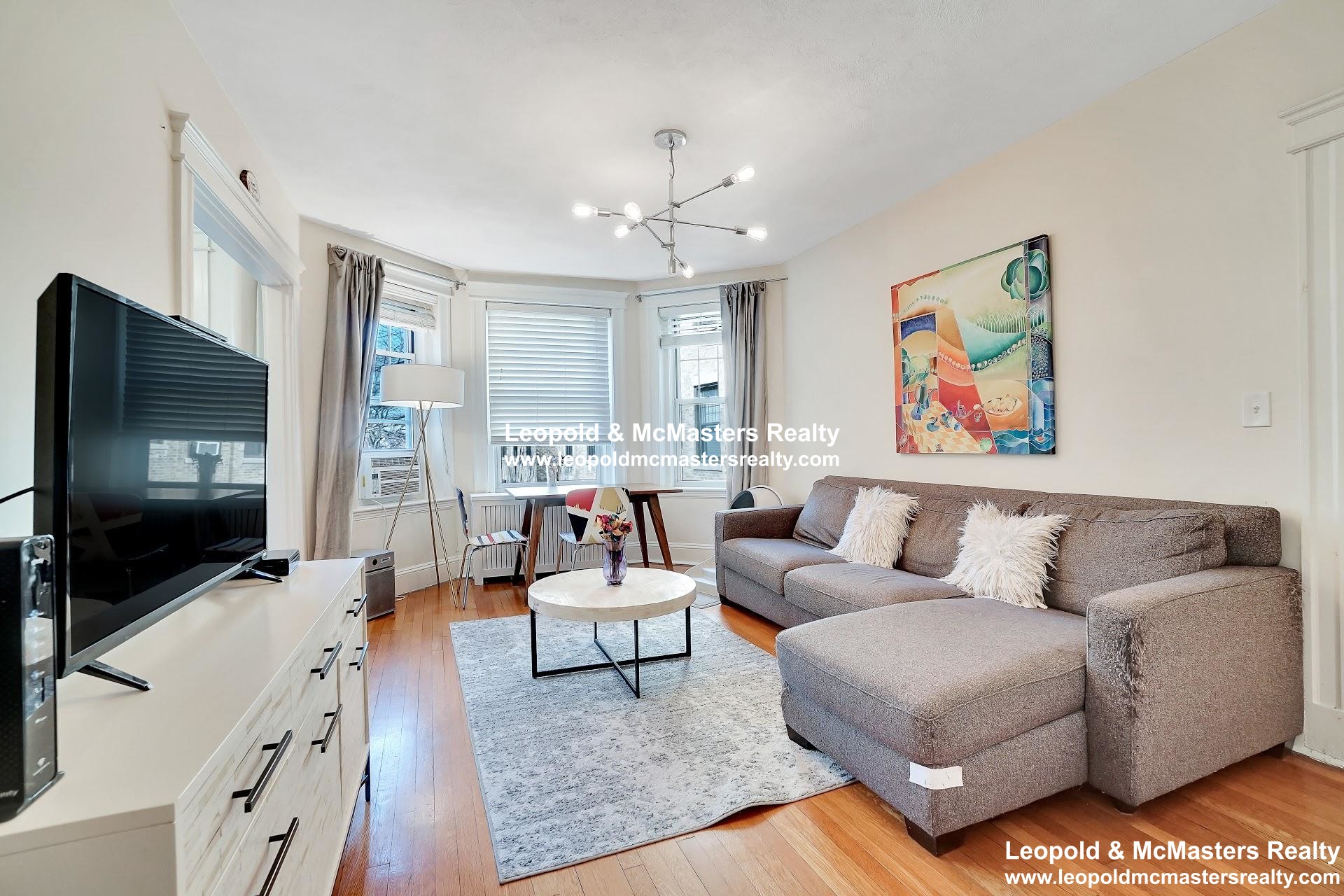 1 bed, 1 bath apartment for rent at 118 Riverway Unit 18, Fenway — photo 1 of 10