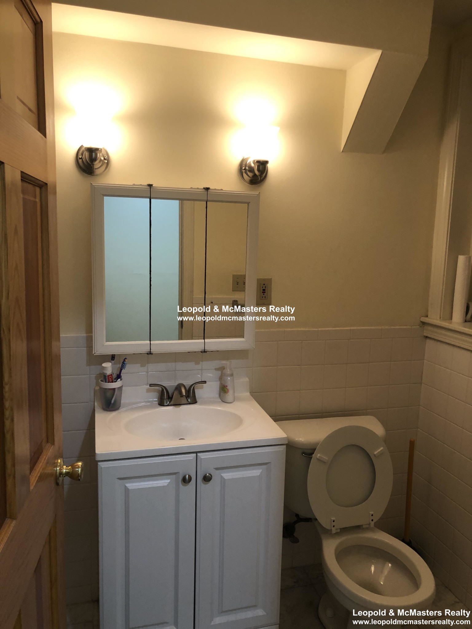 1406 Beacon St, Corey Hill