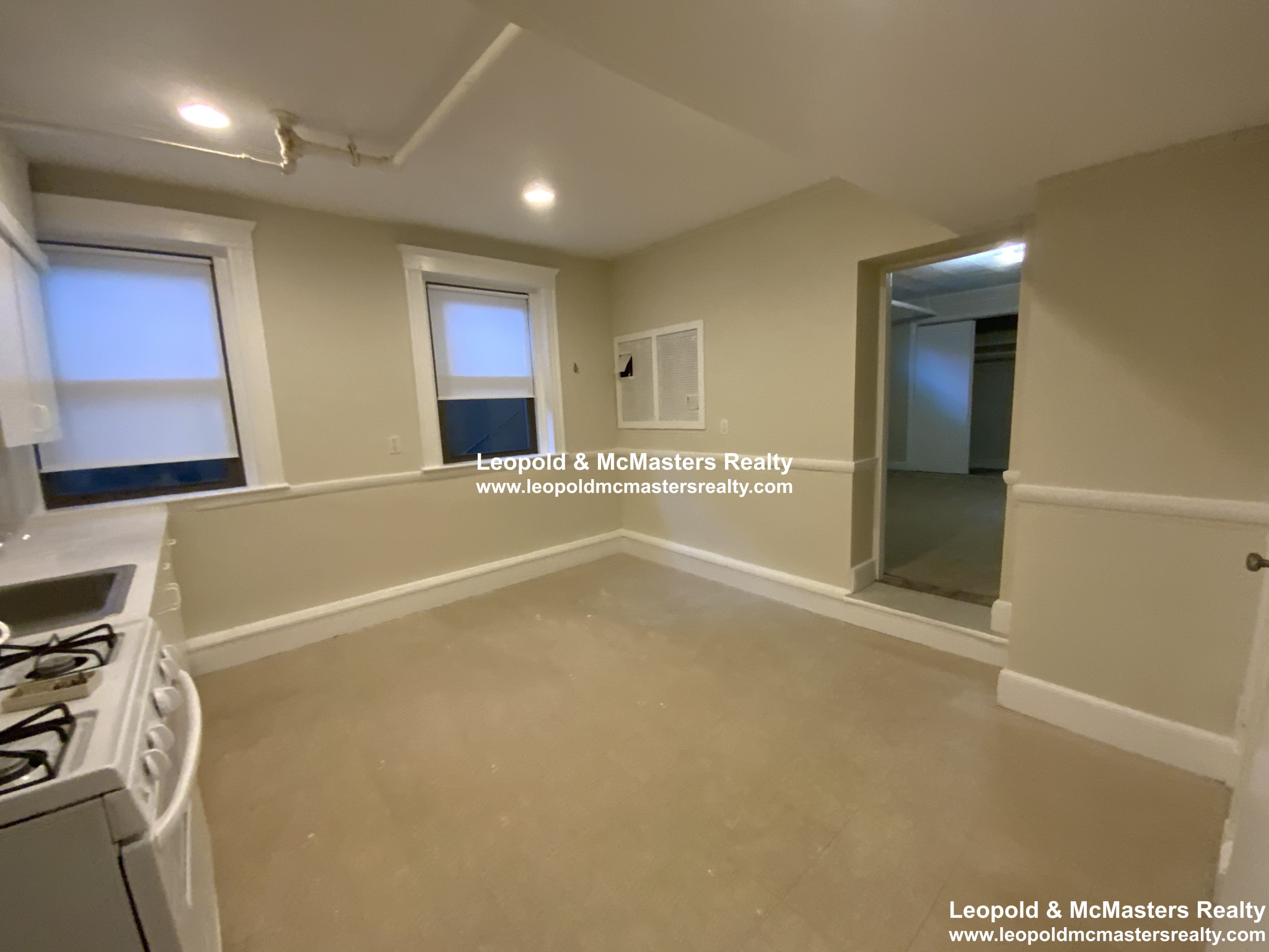 94 Longwood Ave, Longwood