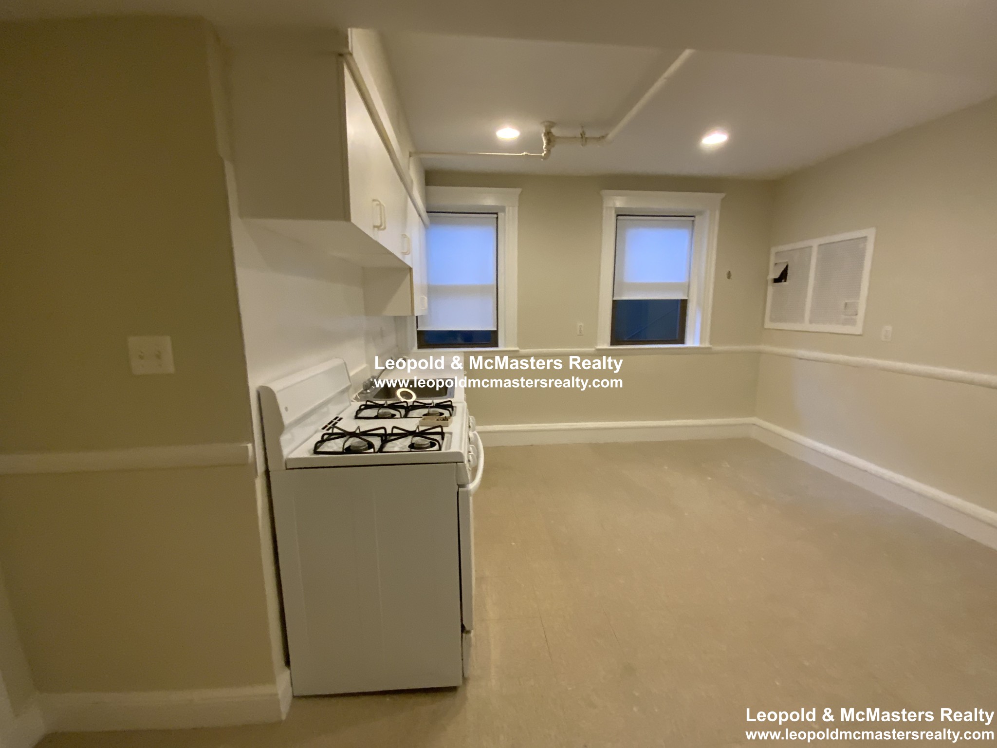 94 Longwood Ave, Longwood