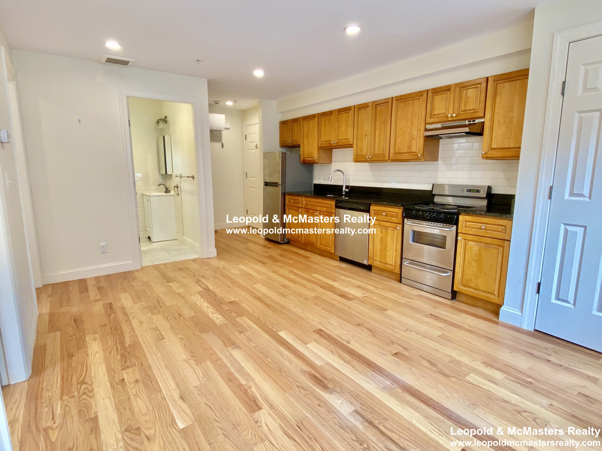 379 Harvard St, Mid-Cambridge