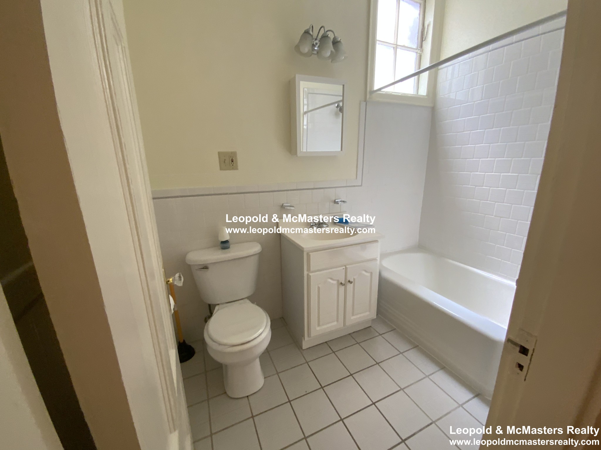 379 Commonwealth Ave, Back Bay