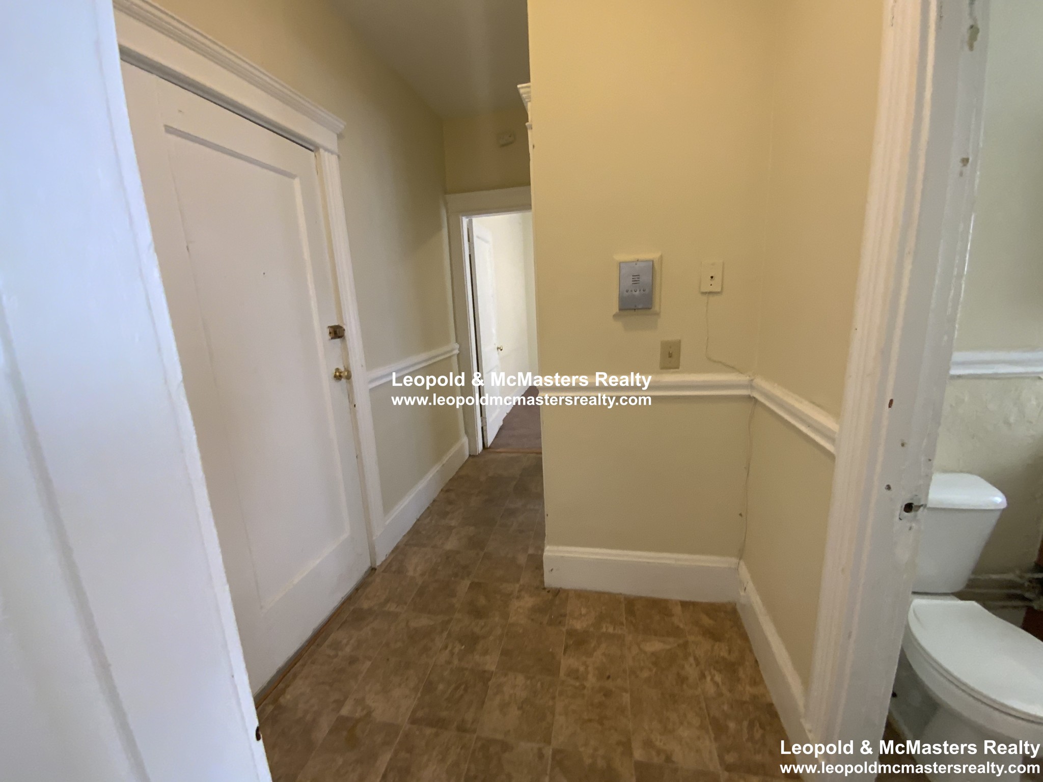 11 Royce Rd, Allston