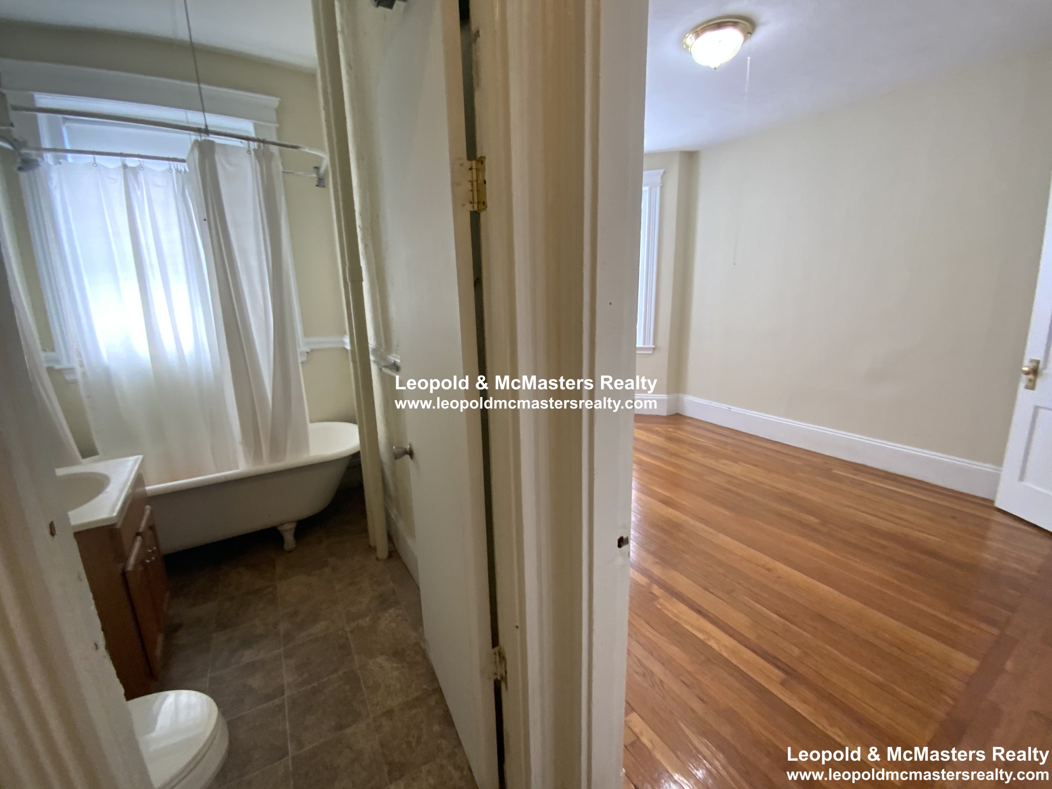 11 Royce Rd, Allston