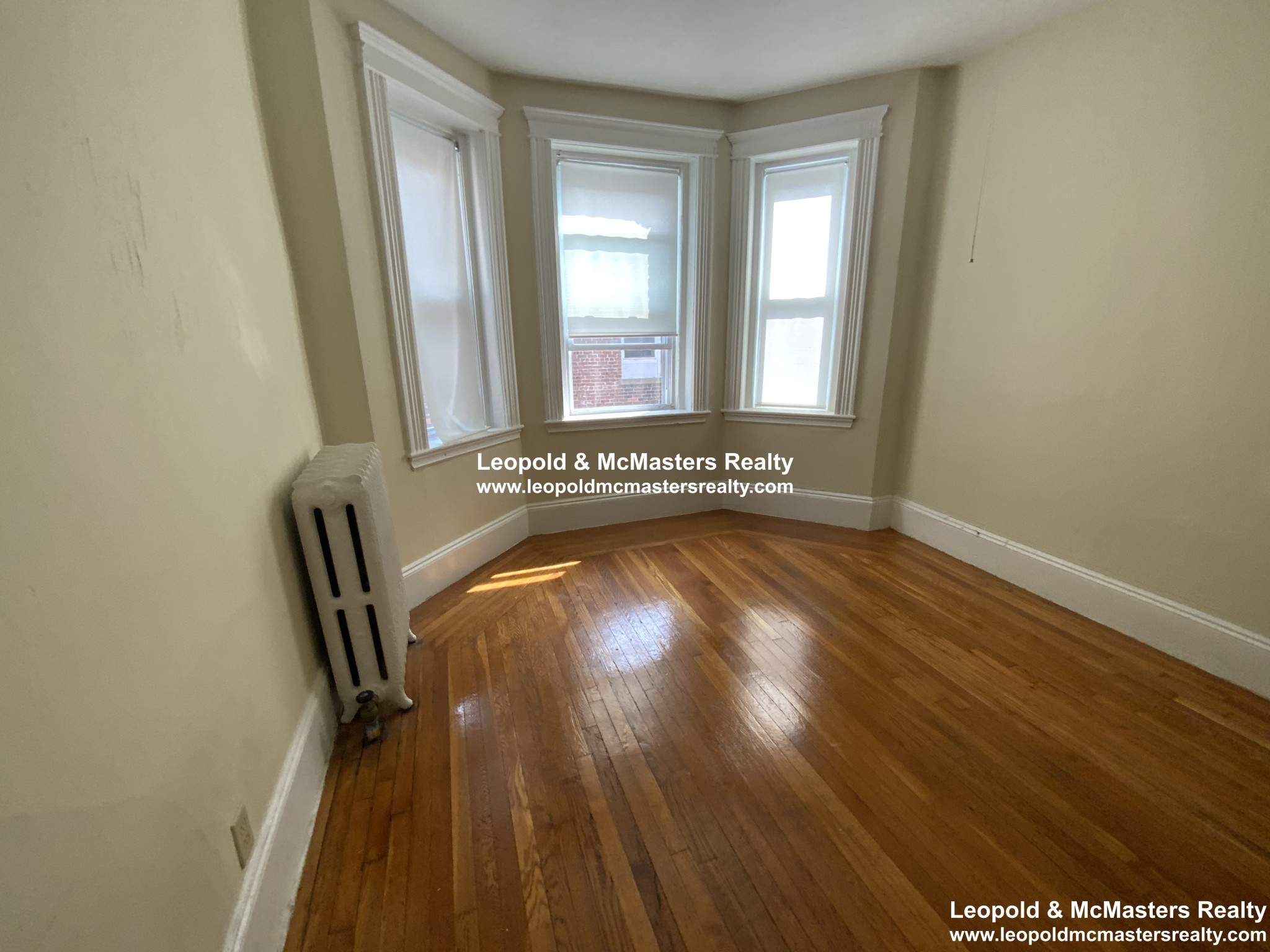 11 Royce Rd, Allston