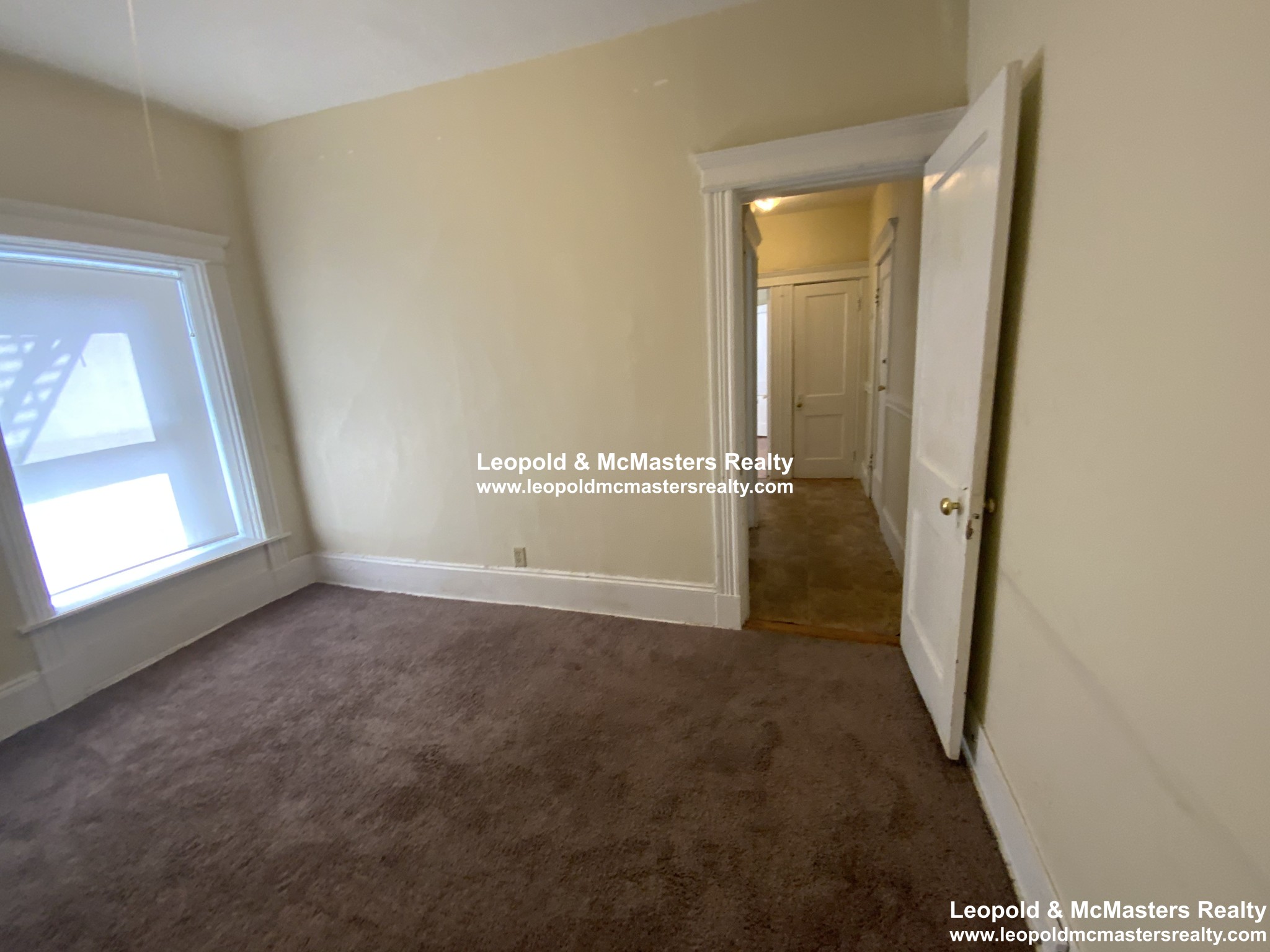 11 Royce Rd, Allston