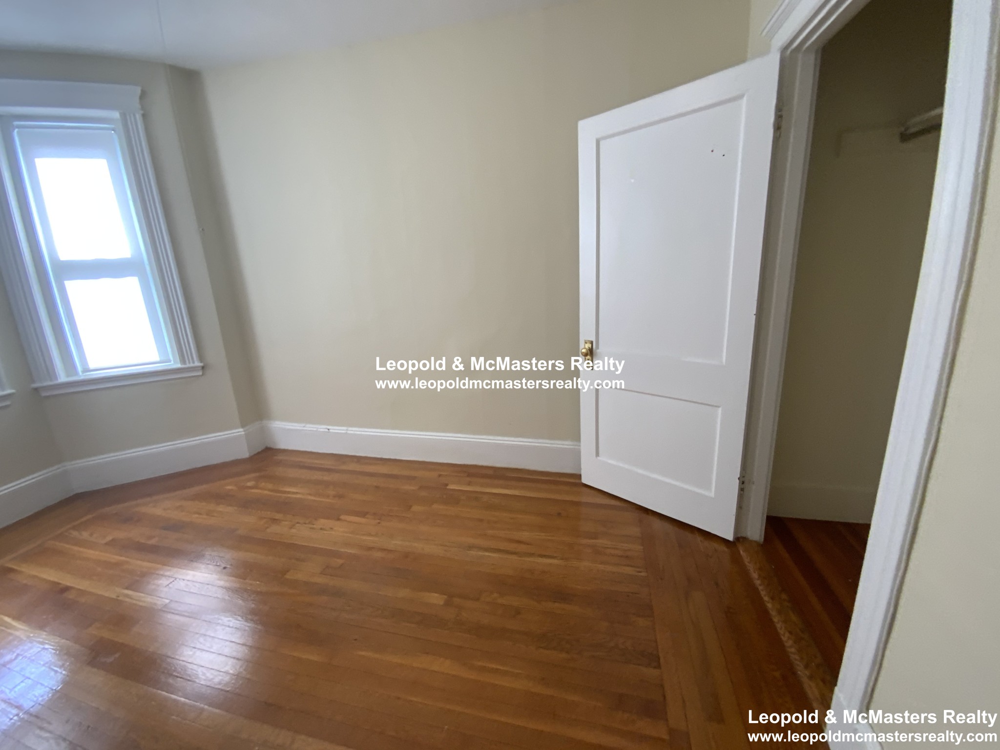 11 Royce Rd, Allston