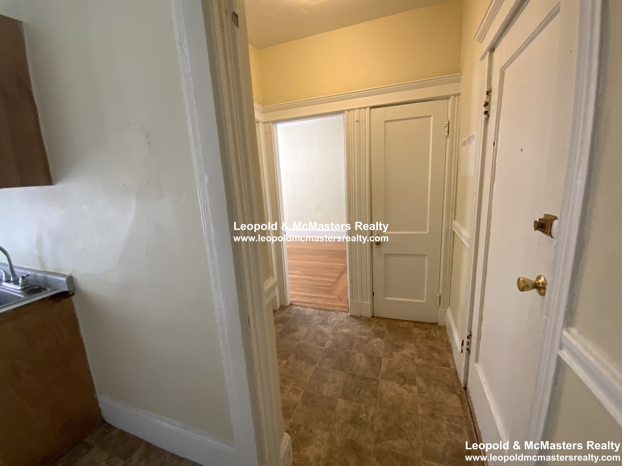 11 Royce Rd, Allston