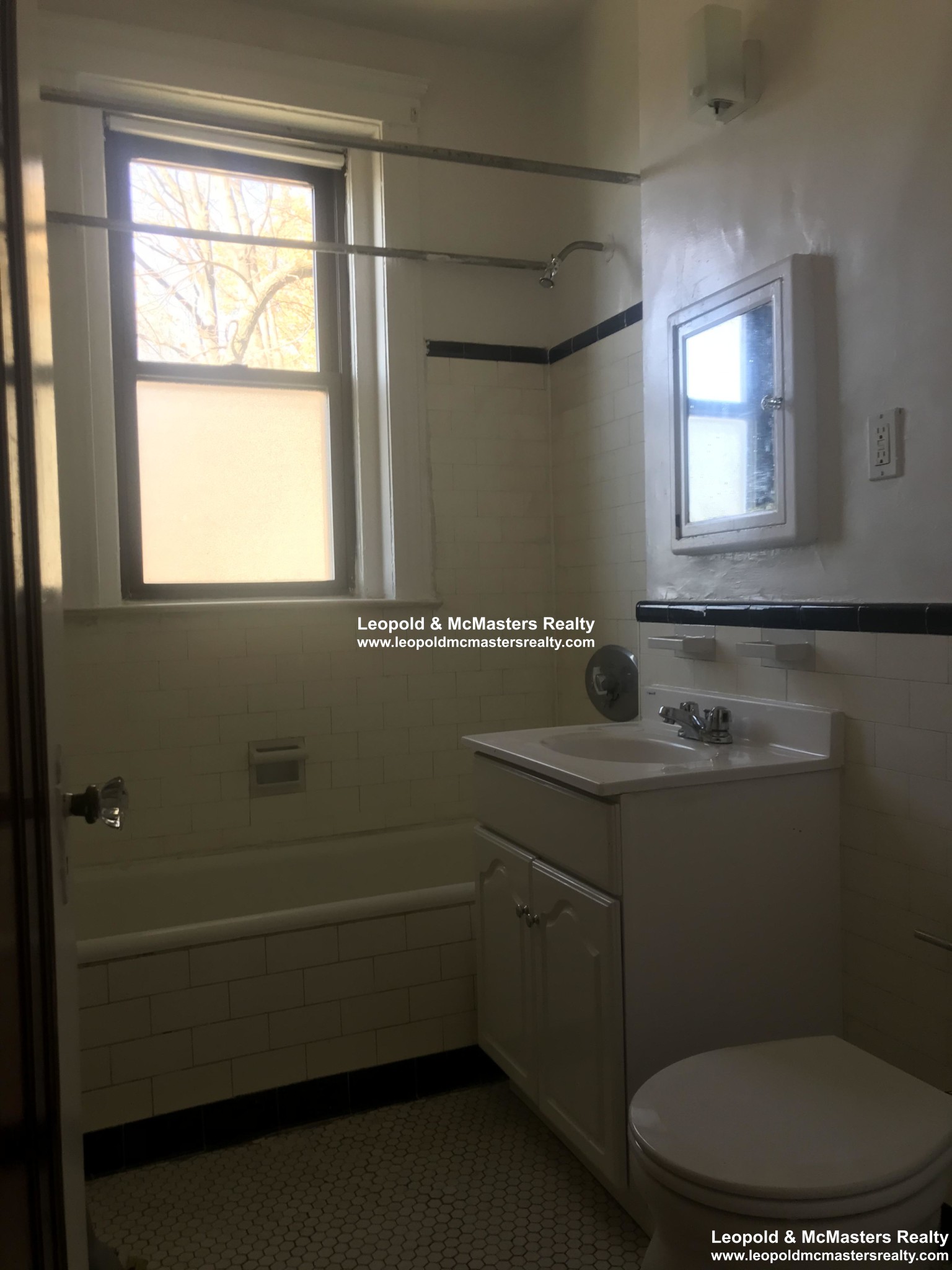 26 Bellevue St, West Roxbury