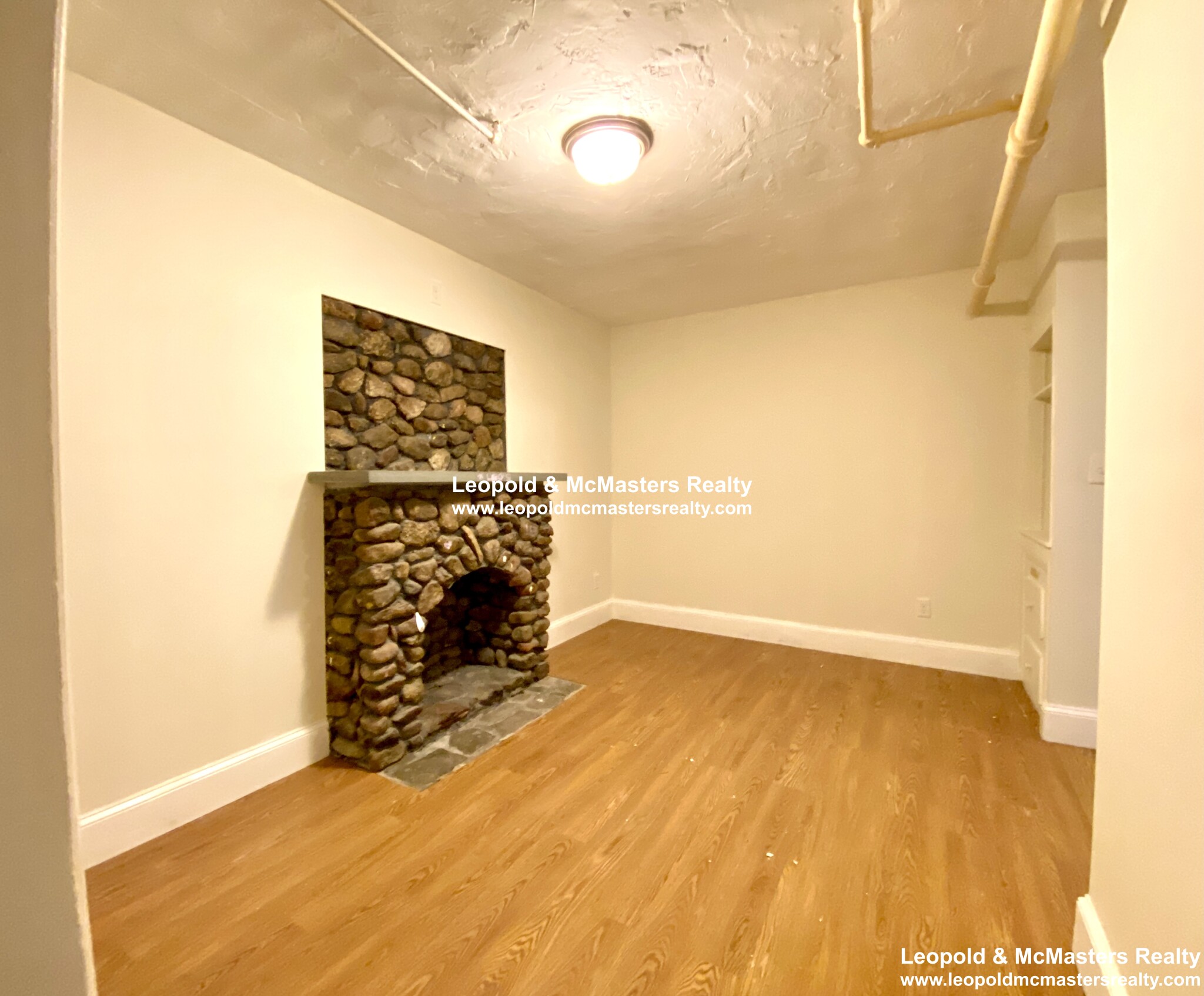 33 Lancaster Ter, Corey Hill