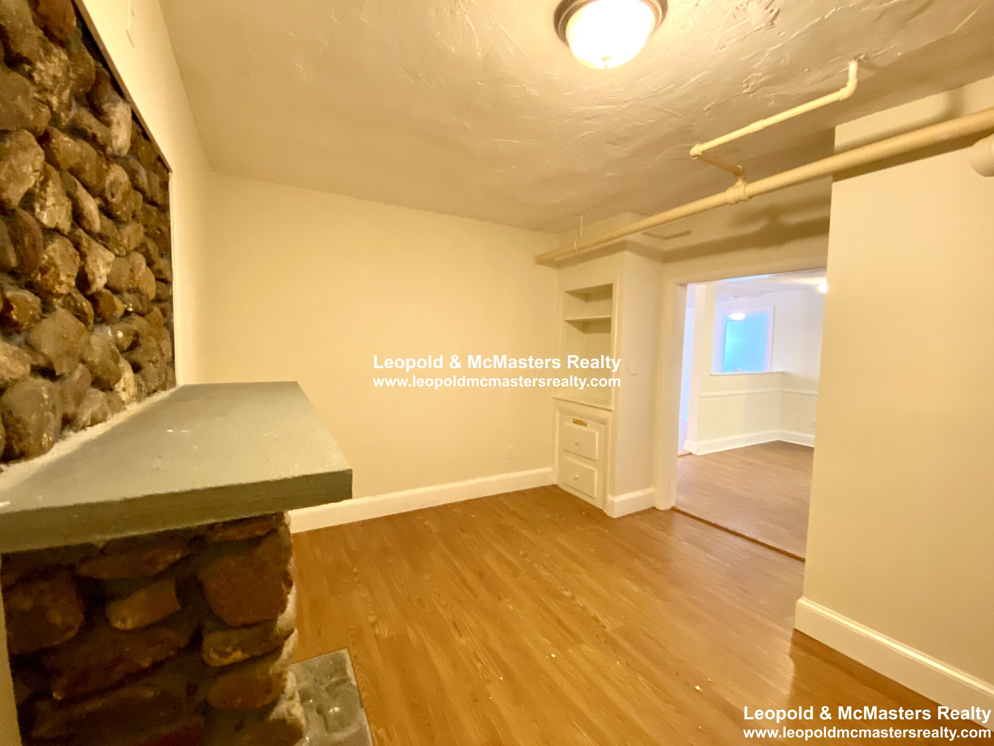 33 Lancaster Ter, Corey Hill