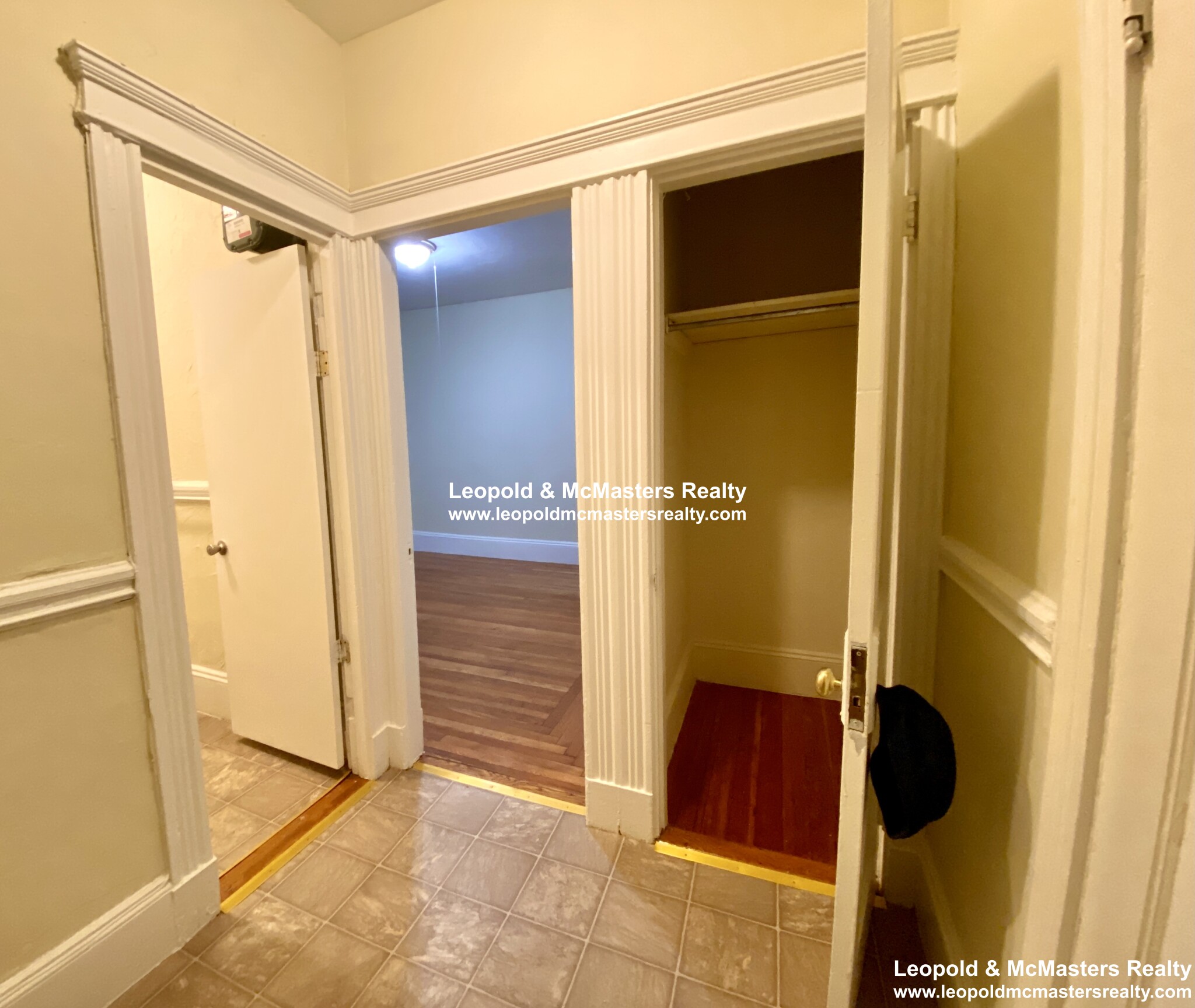 11 Royce Rd, Allston