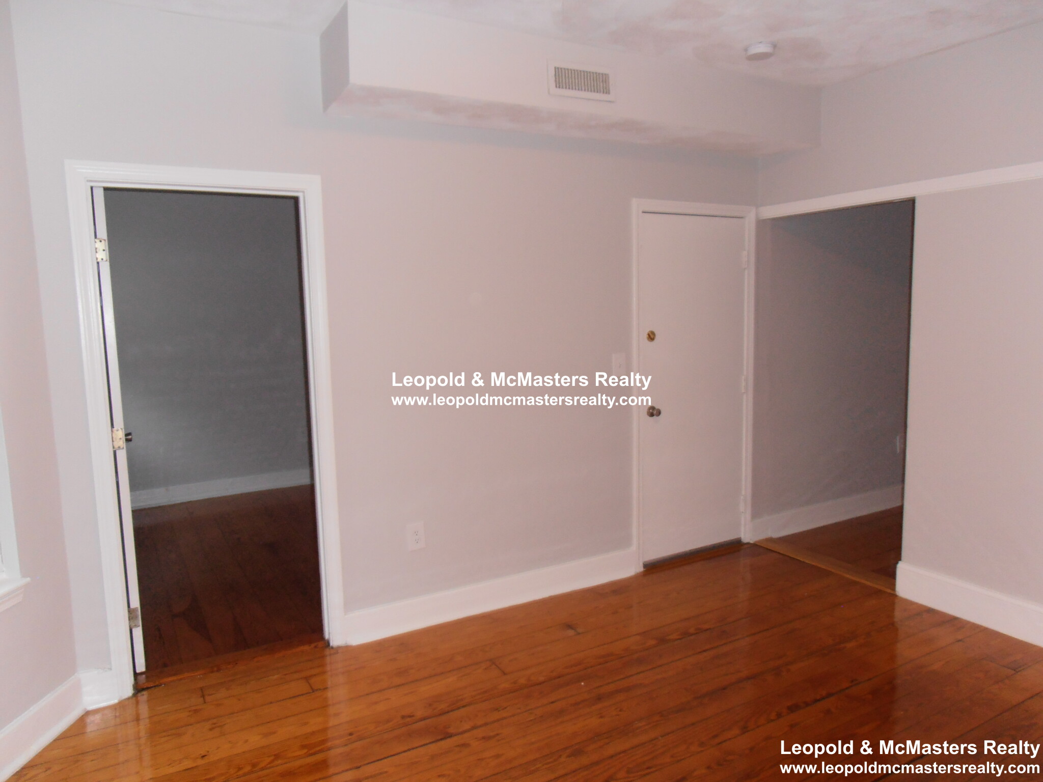 105 Sydney, Dorchester