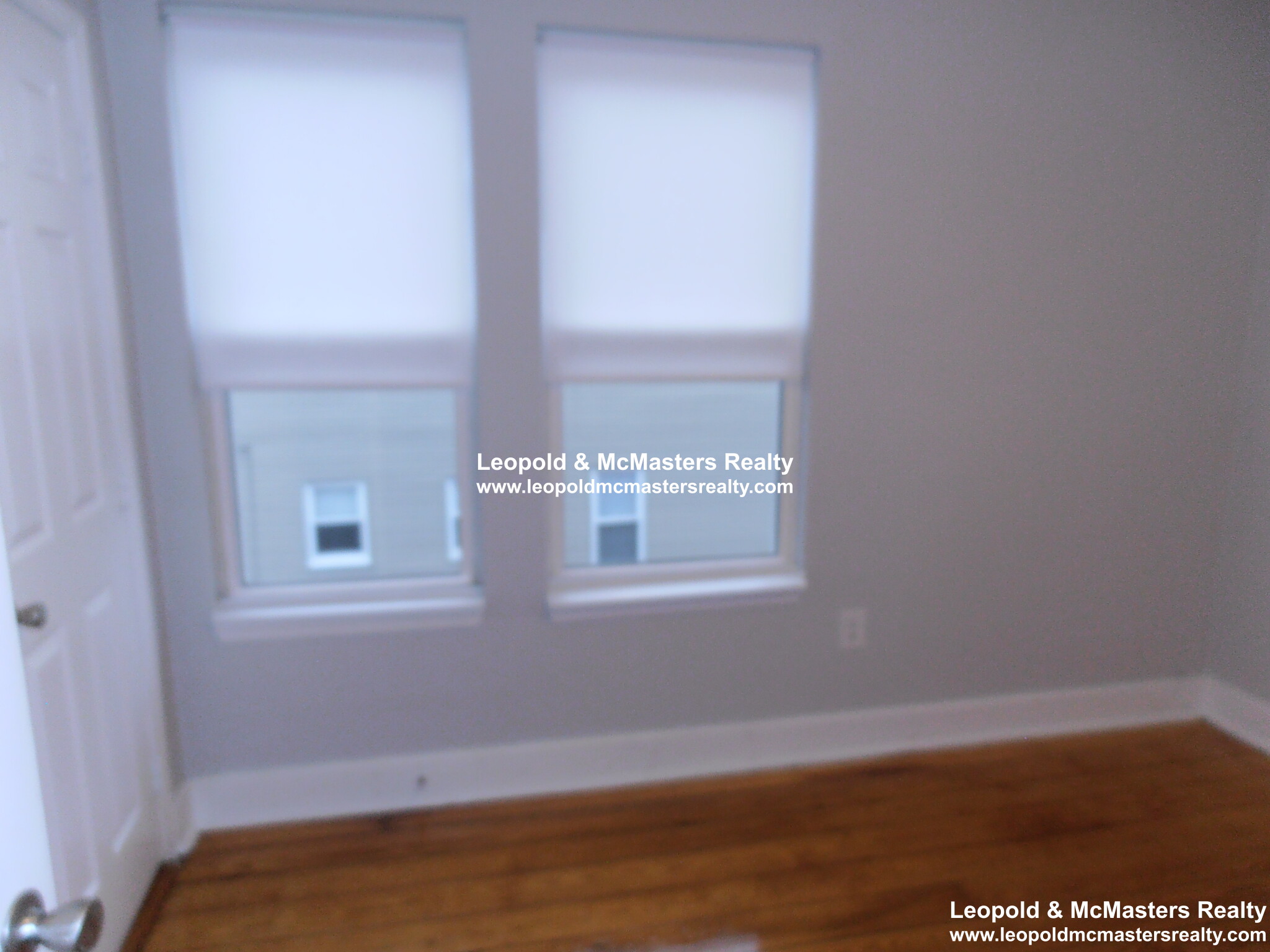 105 Sydney, Dorchester