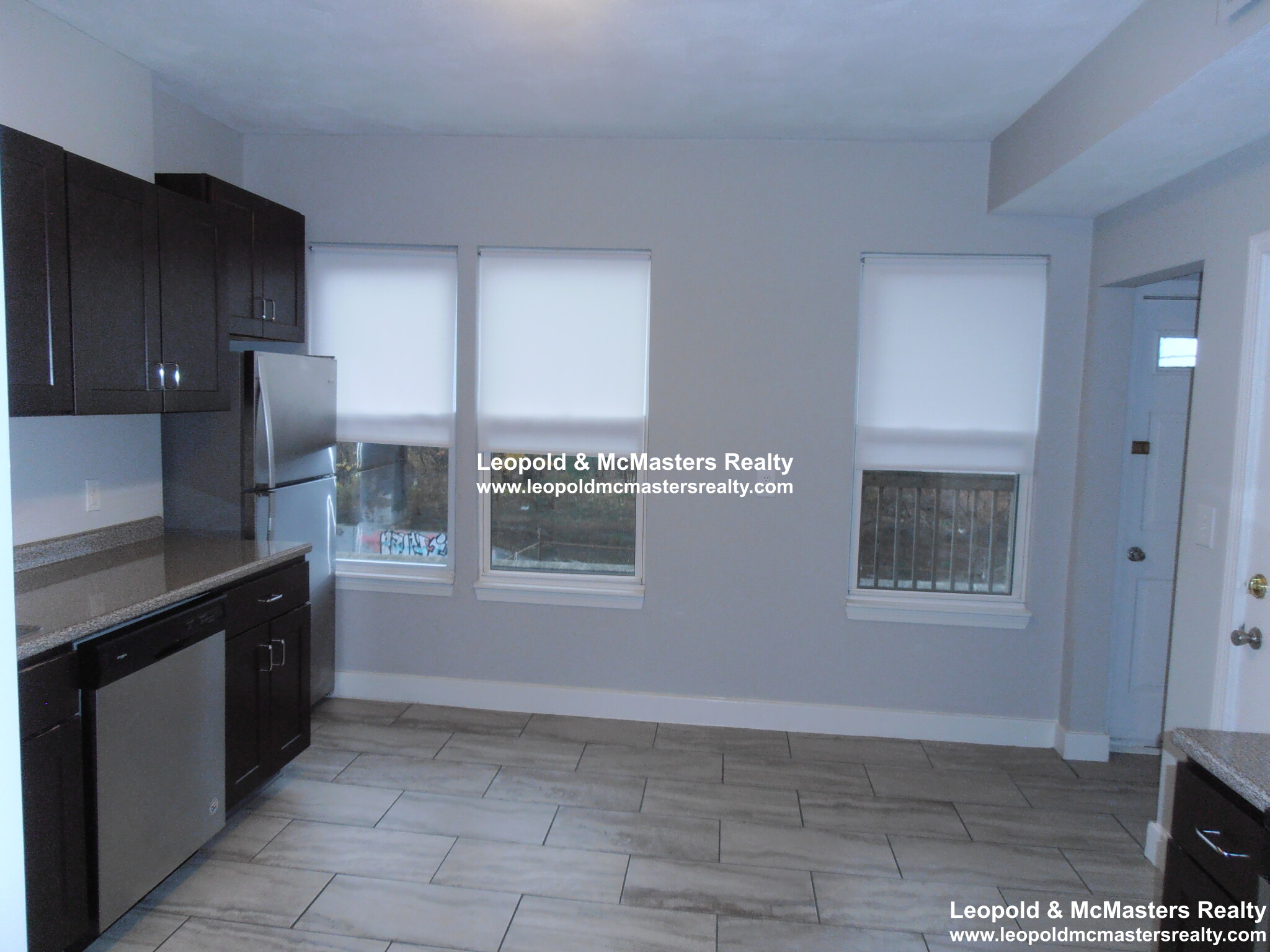 105 Sydney, Dorchester