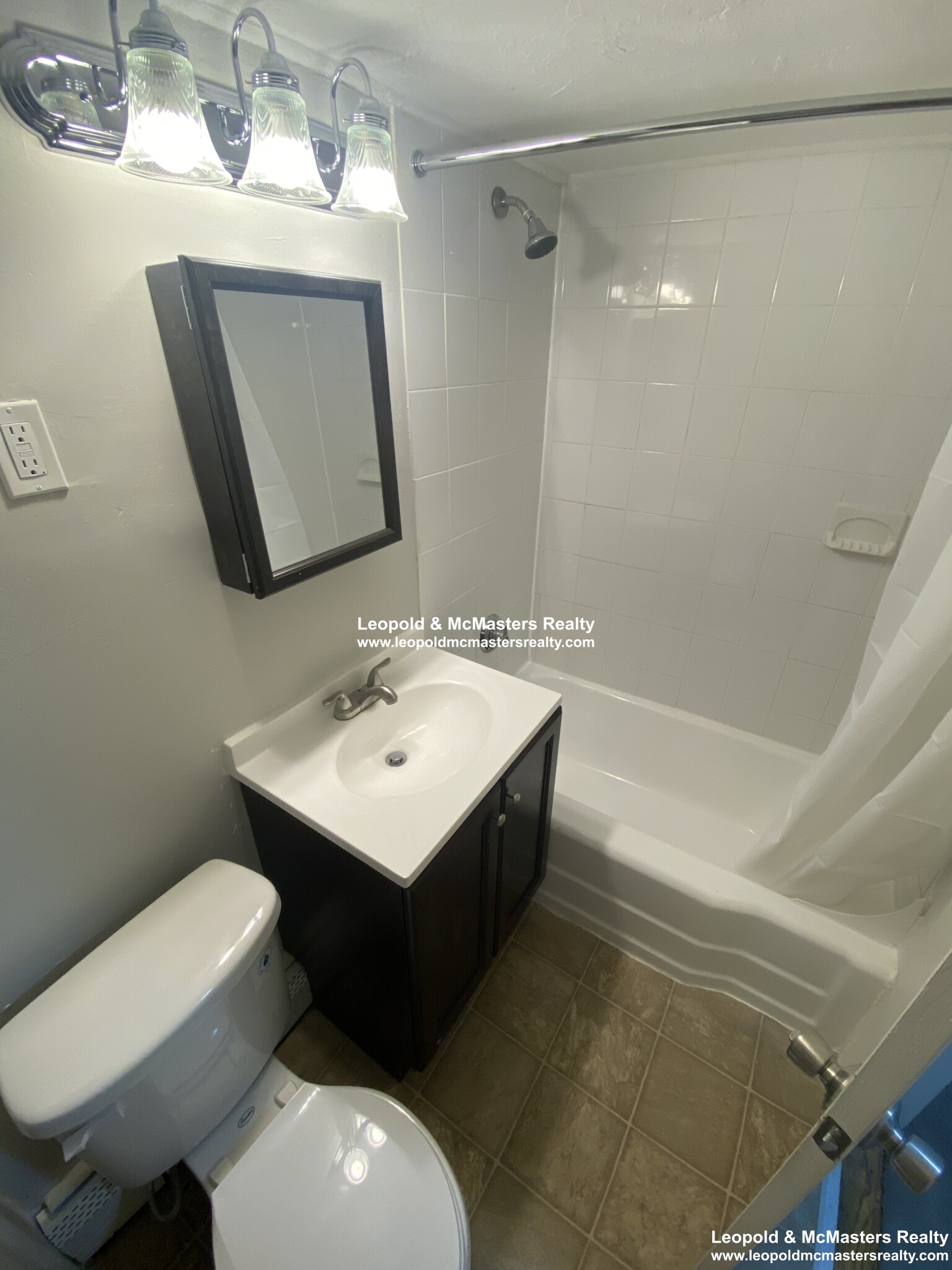 1683 Commonwealth Ave, Brighton