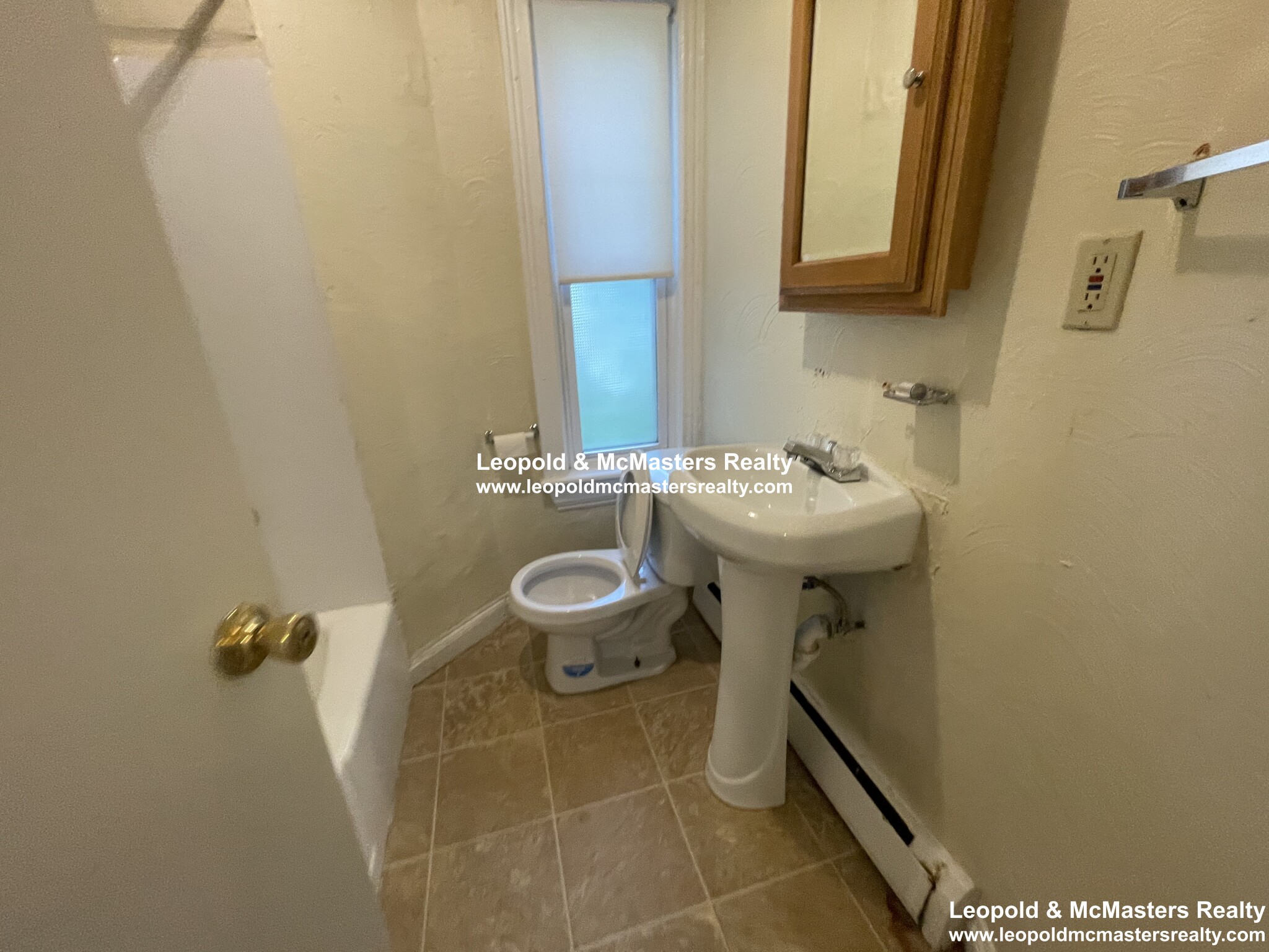 2 Westford Pl, Allston