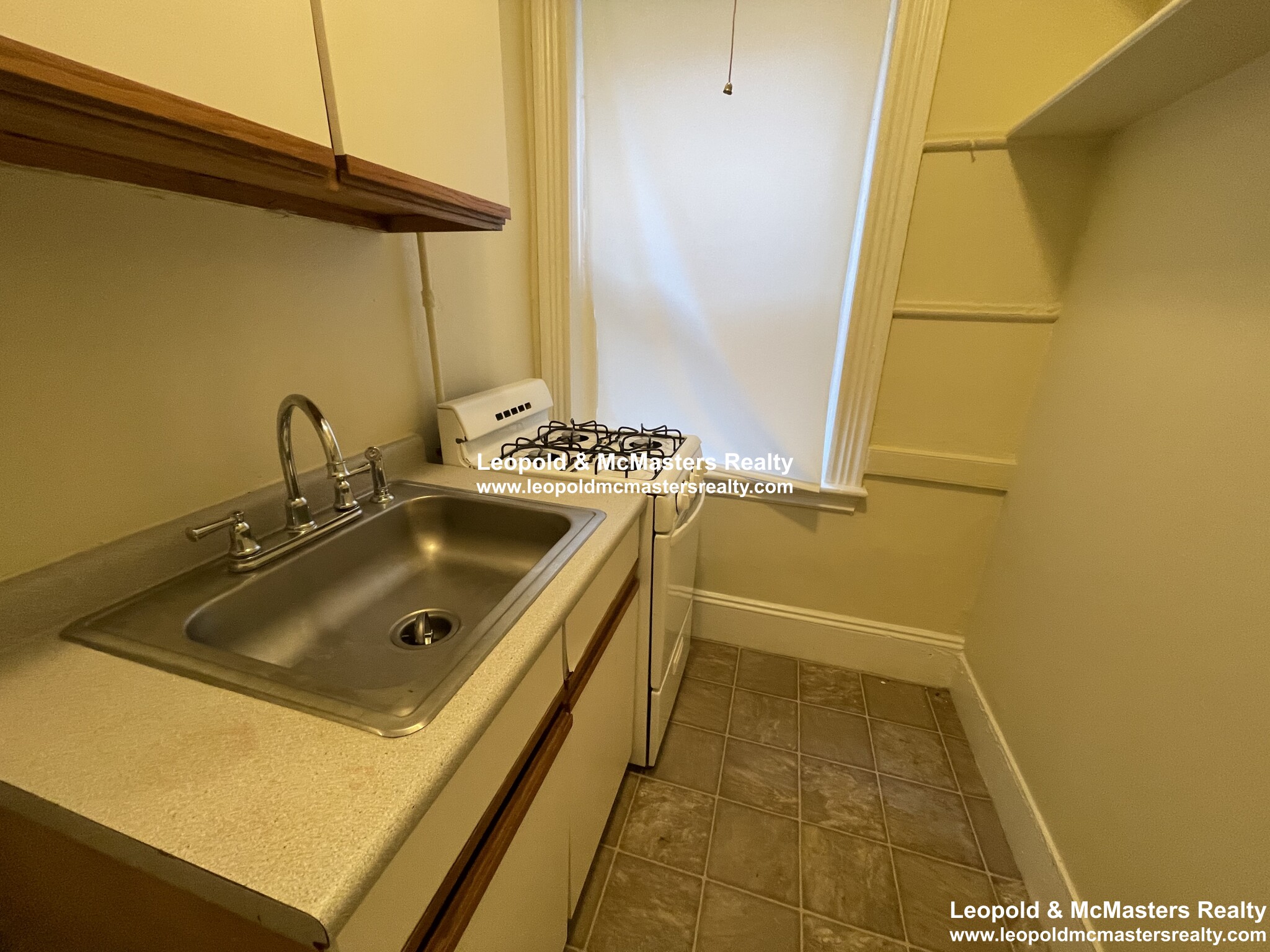 11 Royce Rd, Allston