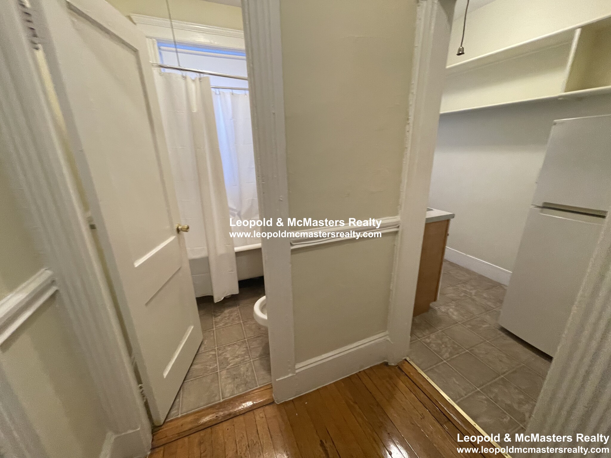 11 Royce Rd, Allston