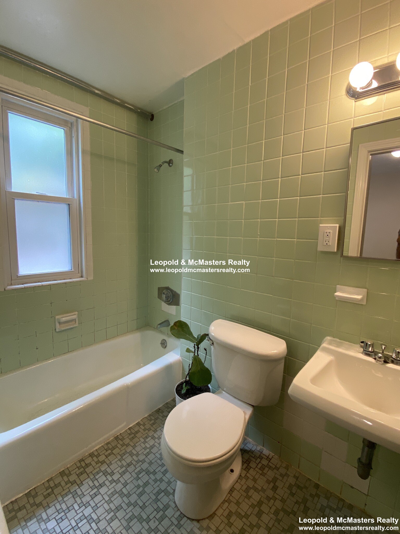 62 Huntington Ave, Jamaica Plain