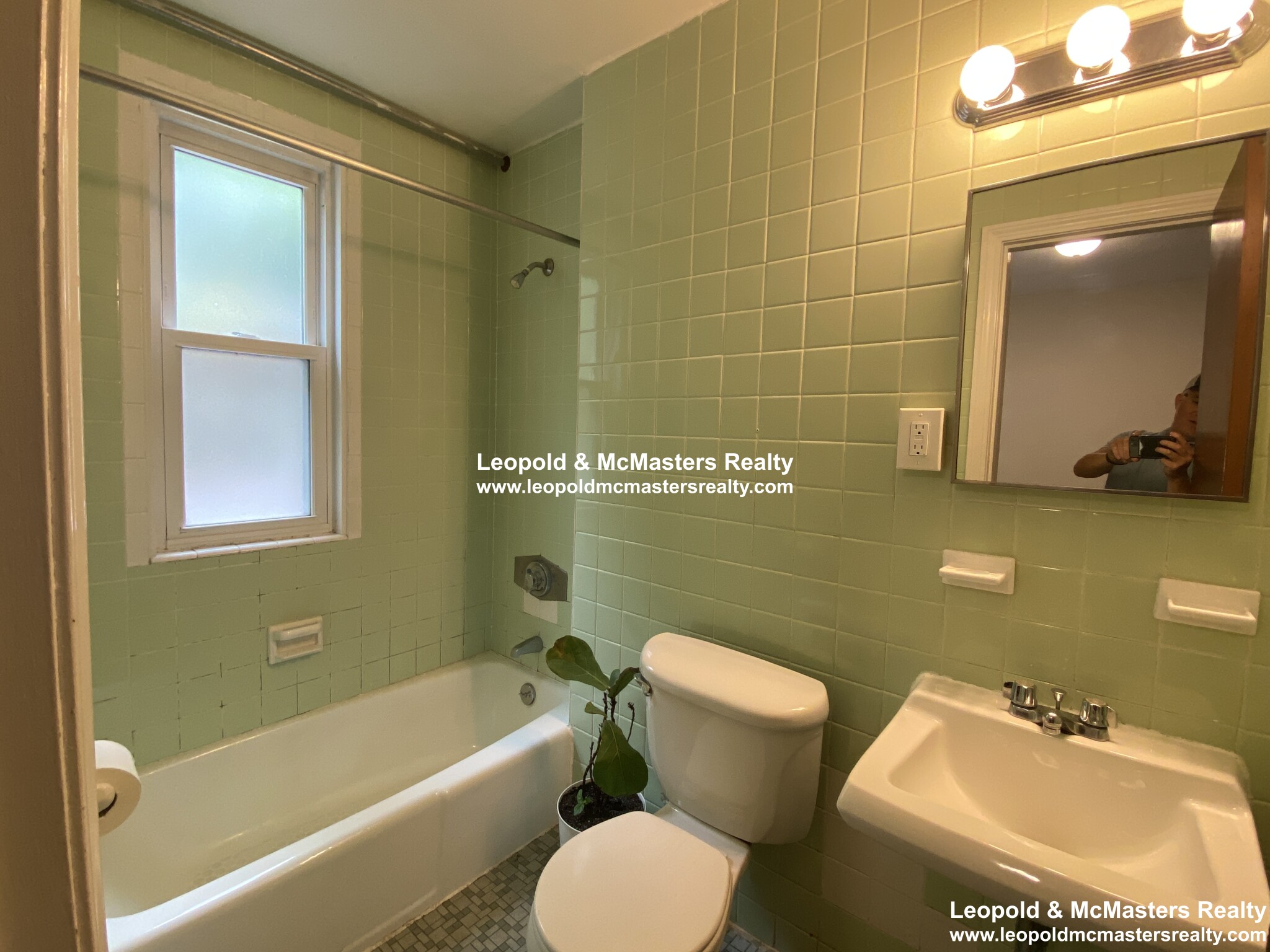 62 Huntington Ave, Jamaica Plain