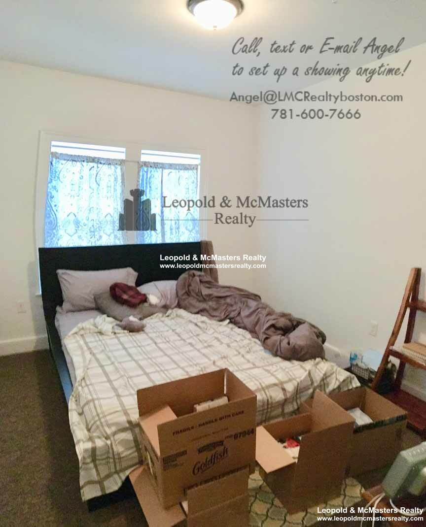 464 Salem St, Glenwood