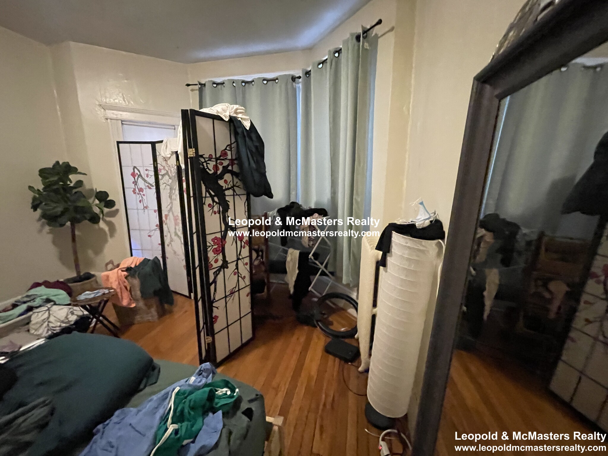 11 Royce Rd, Allston