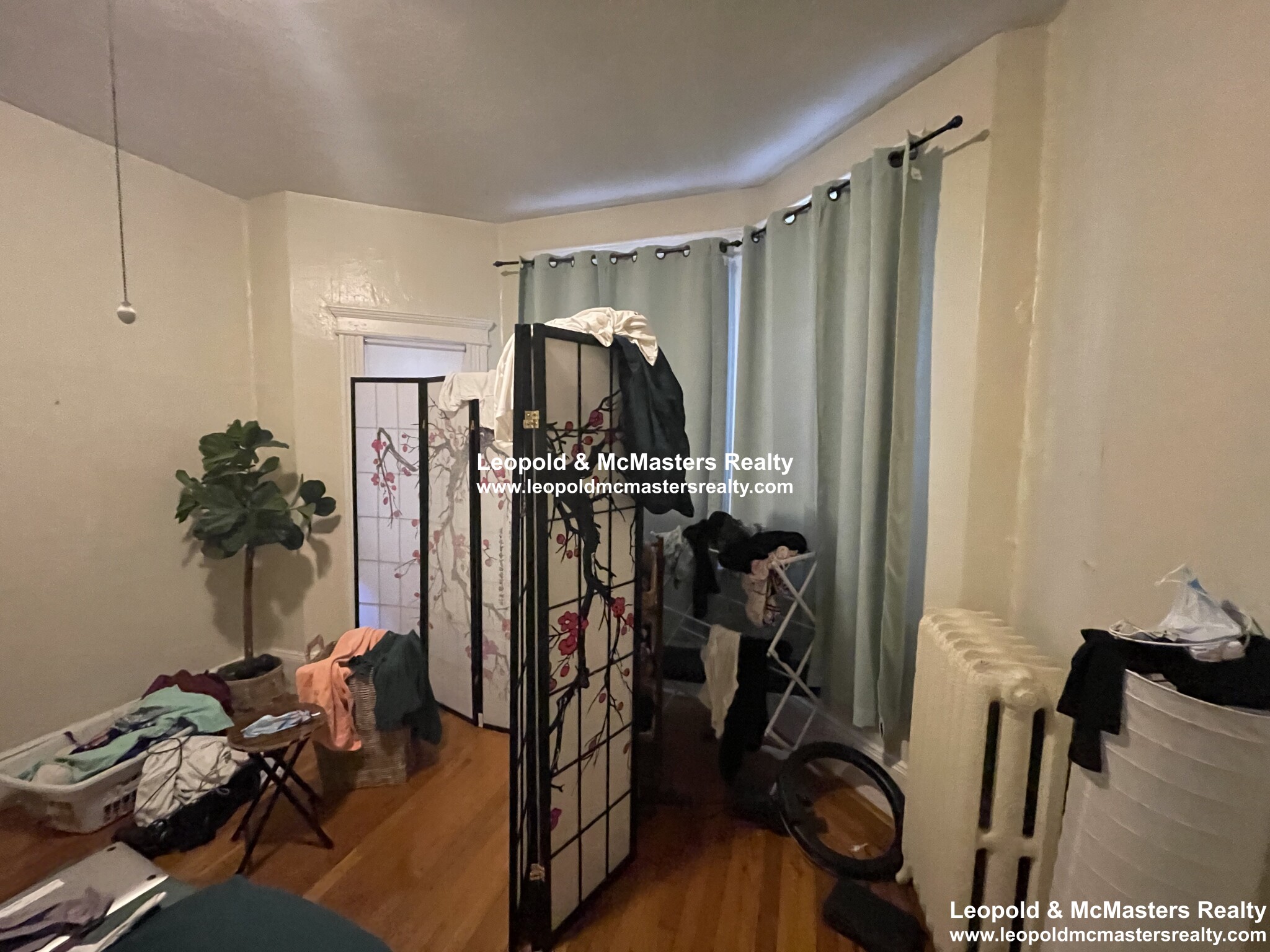 11 Royce Rd, Allston