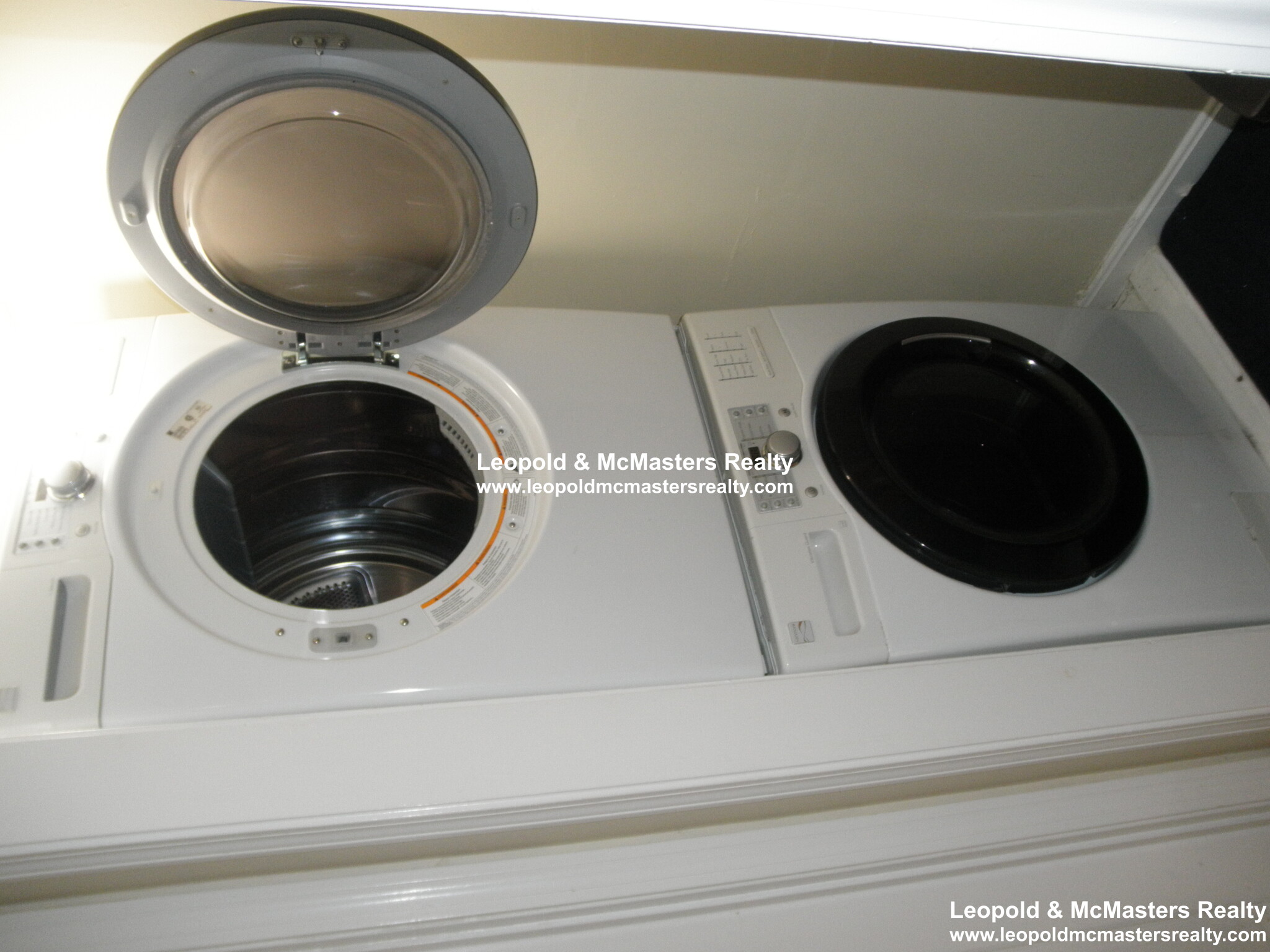 19 Braemore Rd, Brighton